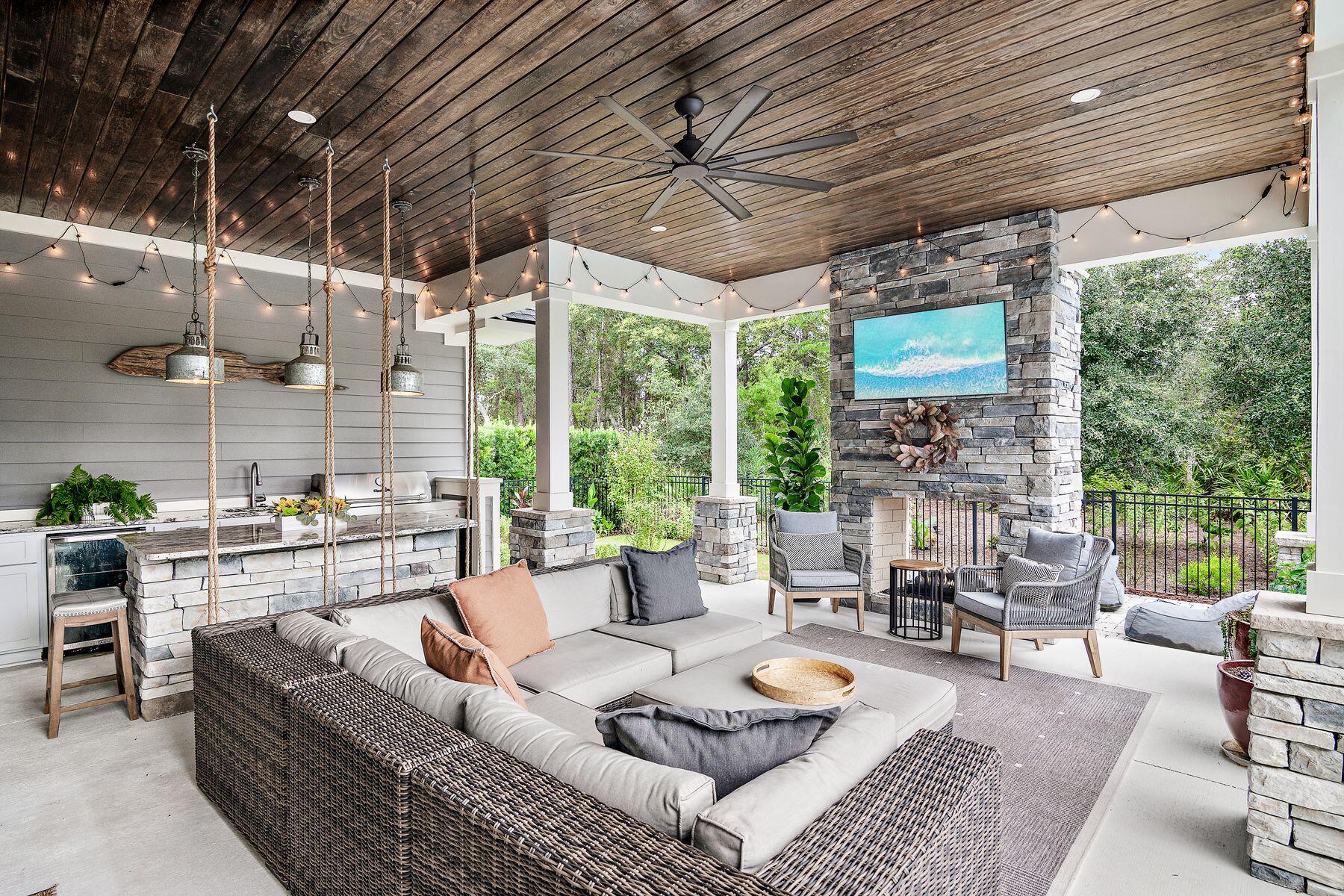 1604 Lost Cove Lane