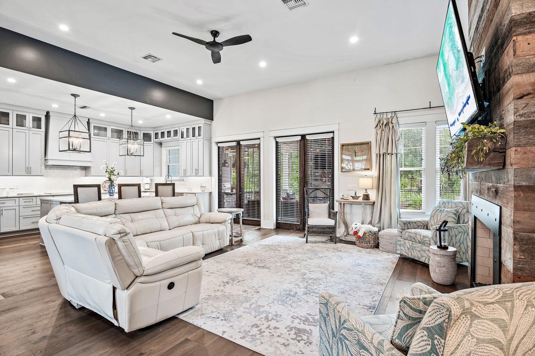 1604 Lost Cove Lane