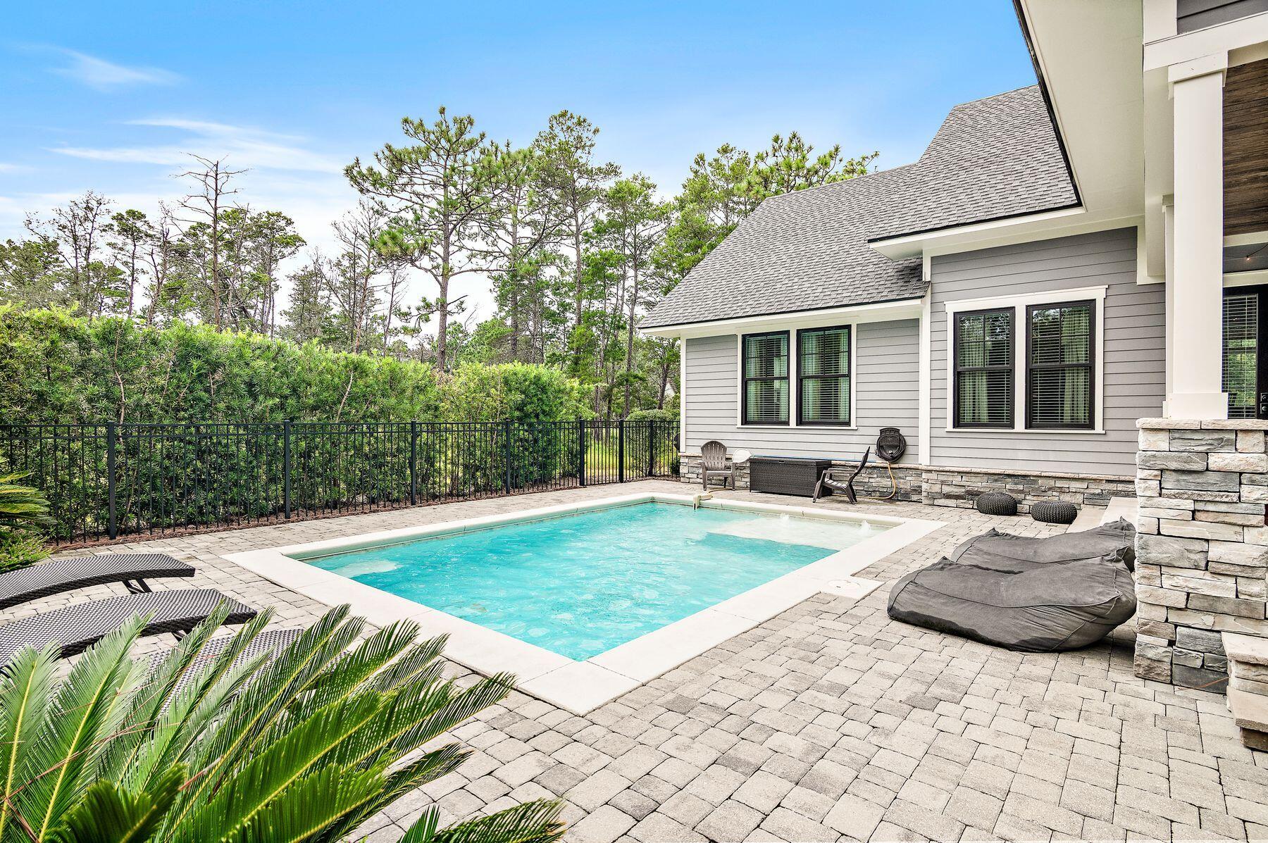 1604 Lost Cove Lane