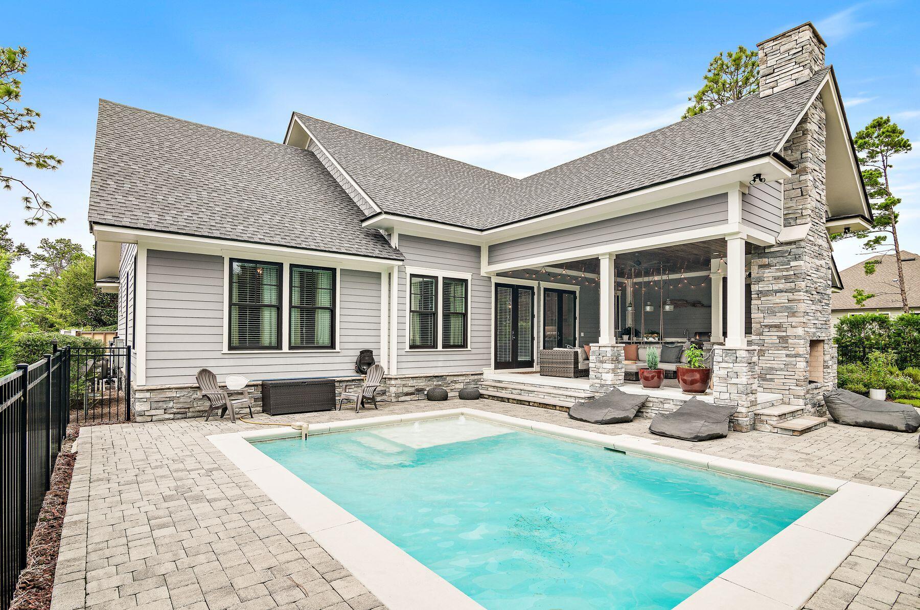 1604 Lost Cove Lane