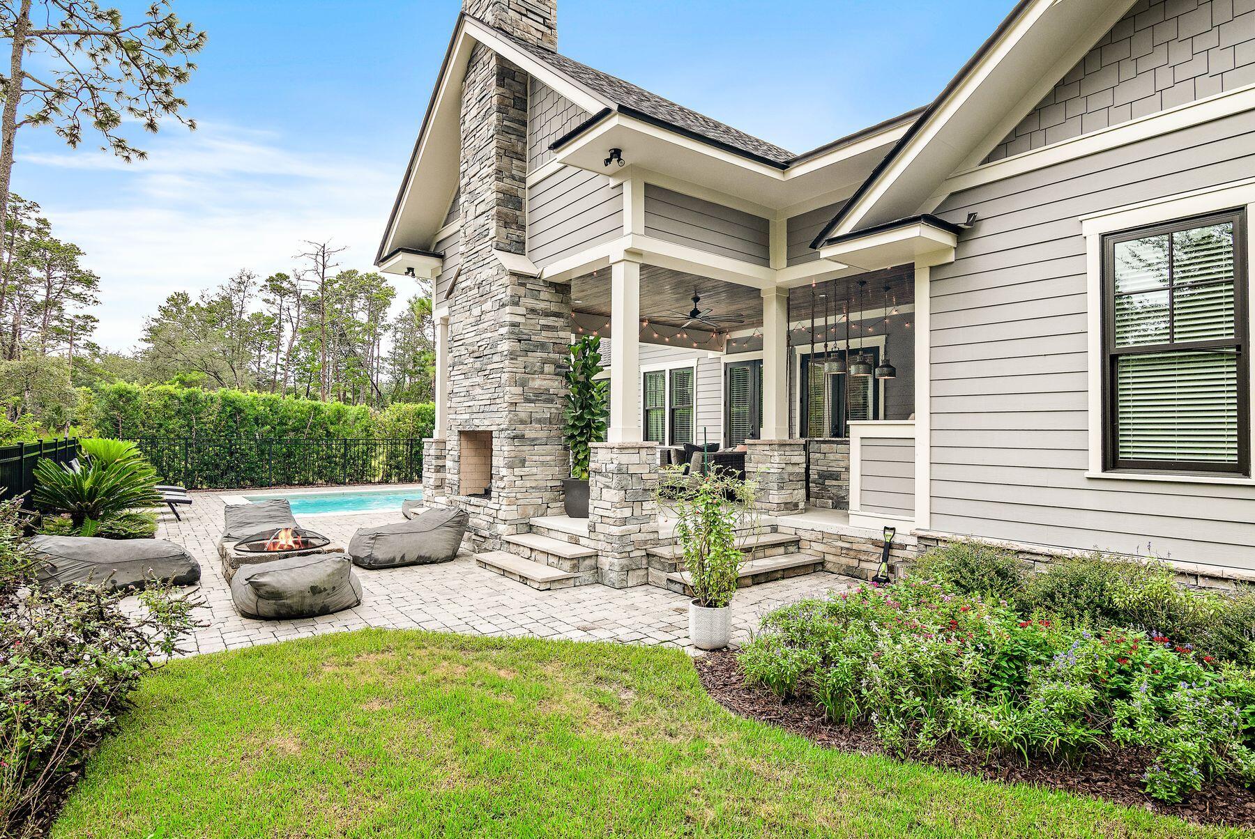 1604 Lost Cove Lane