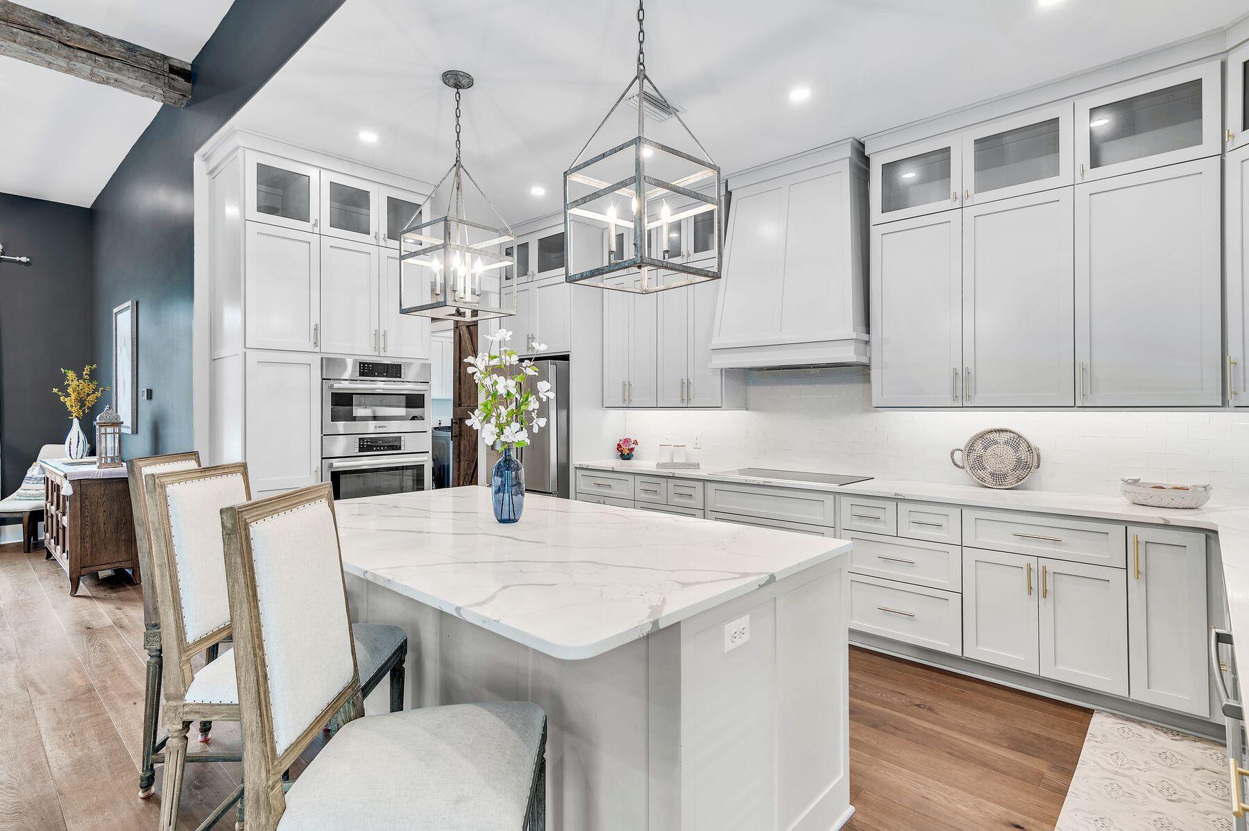 1604 Lost Cove Lane