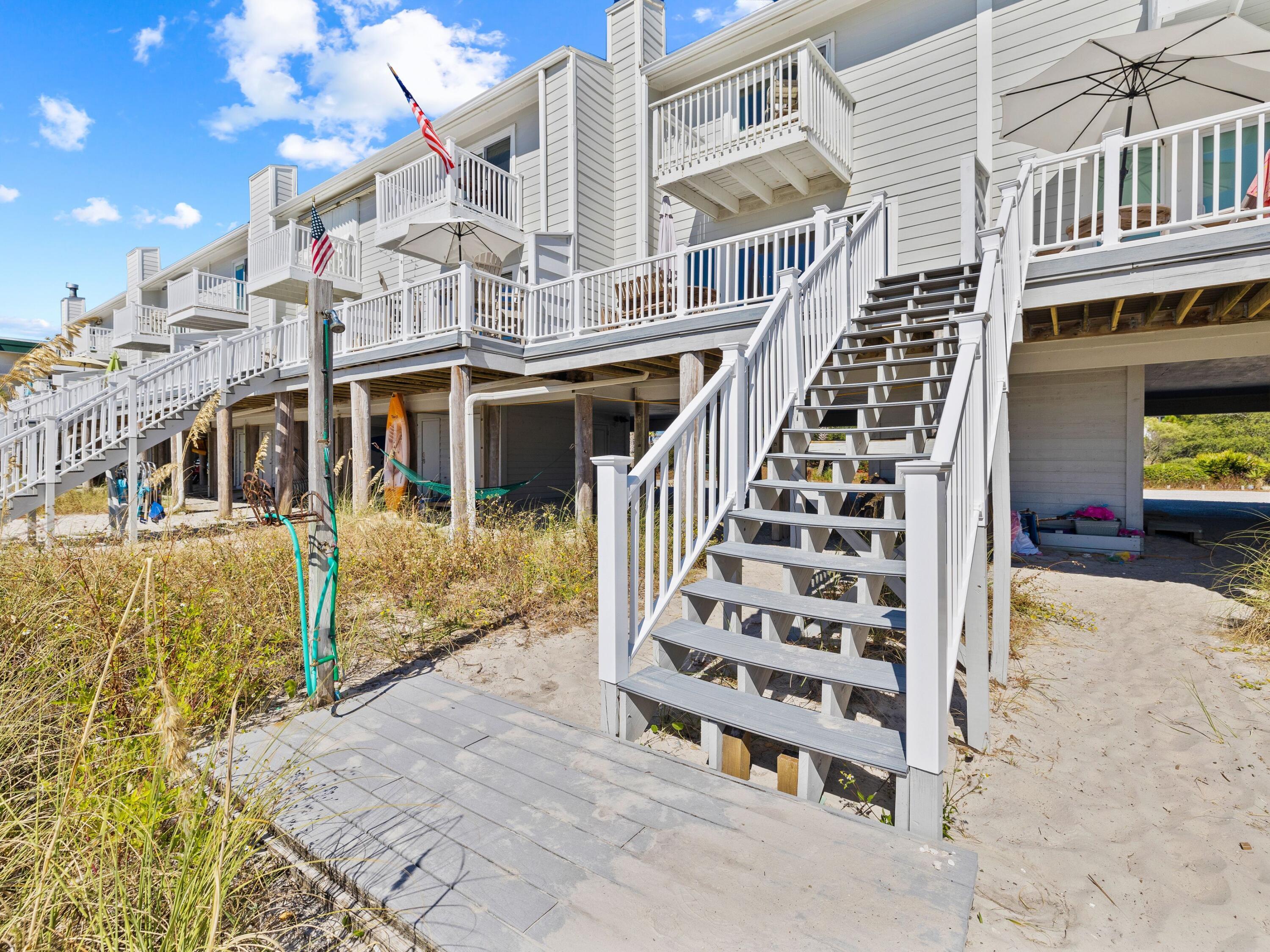 207 Beachfront Trail, UNIT 11