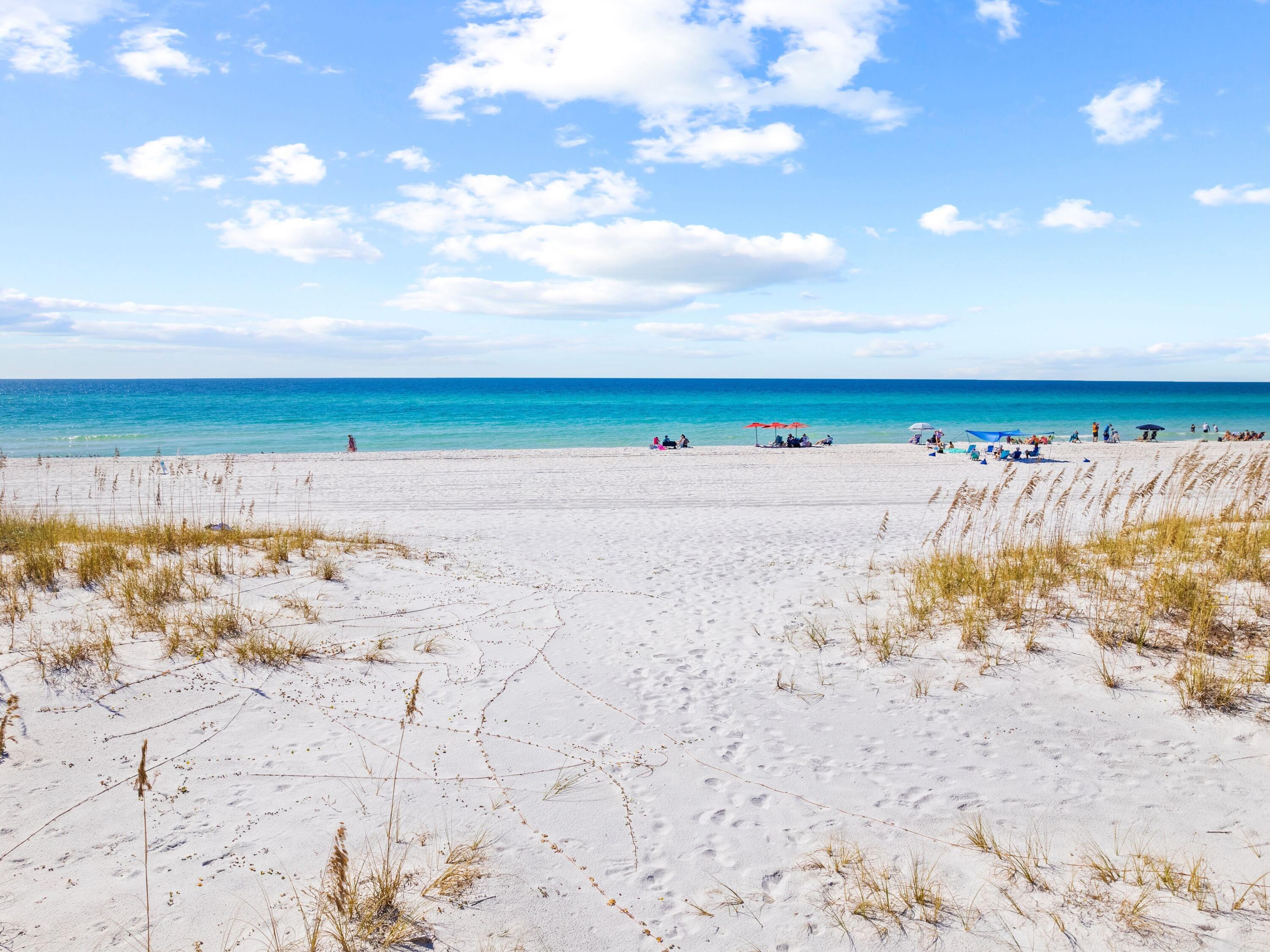 207 Beachfront Trail, UNIT 11