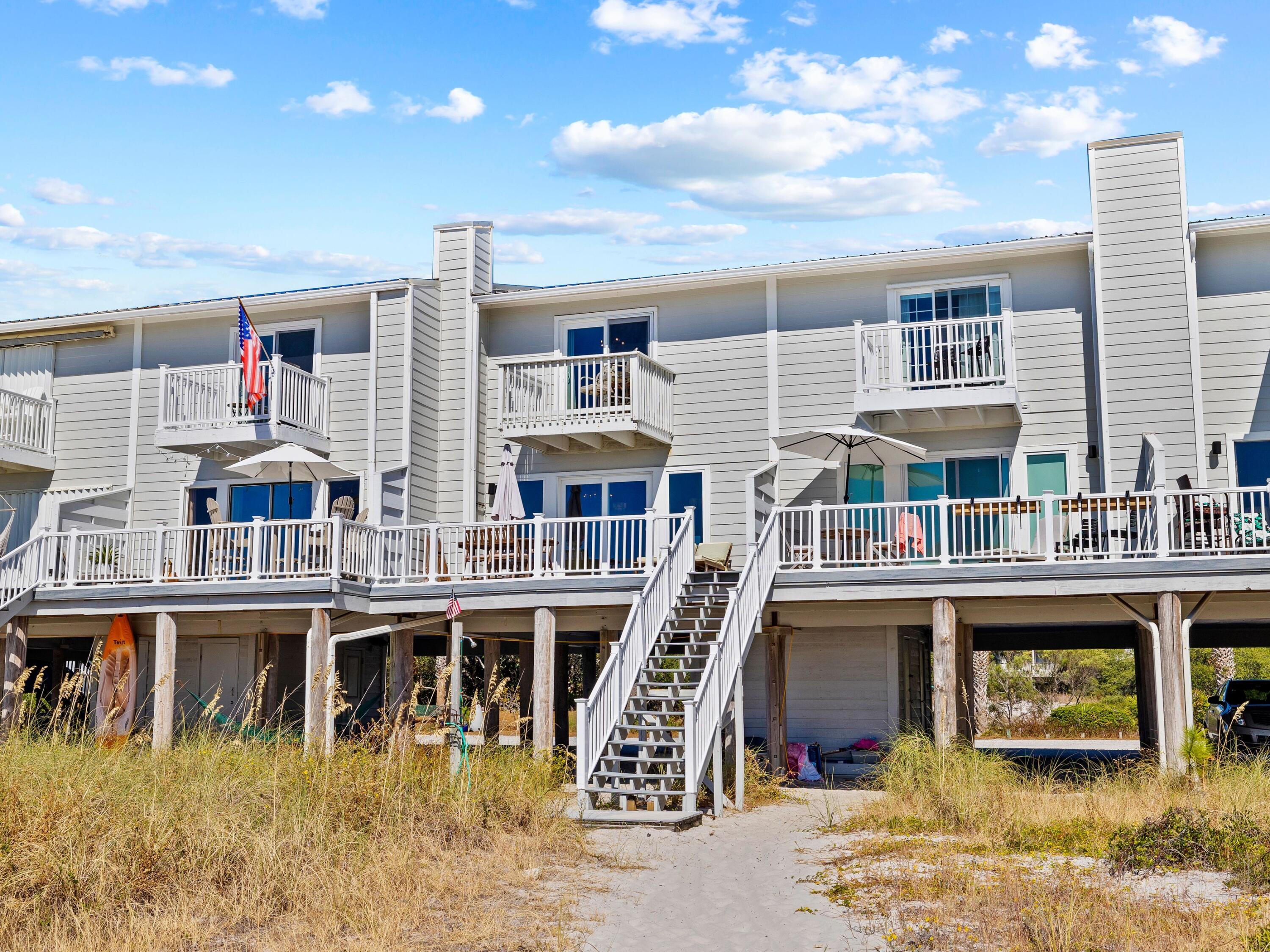 207 Beachfront Trail, UNIT 11