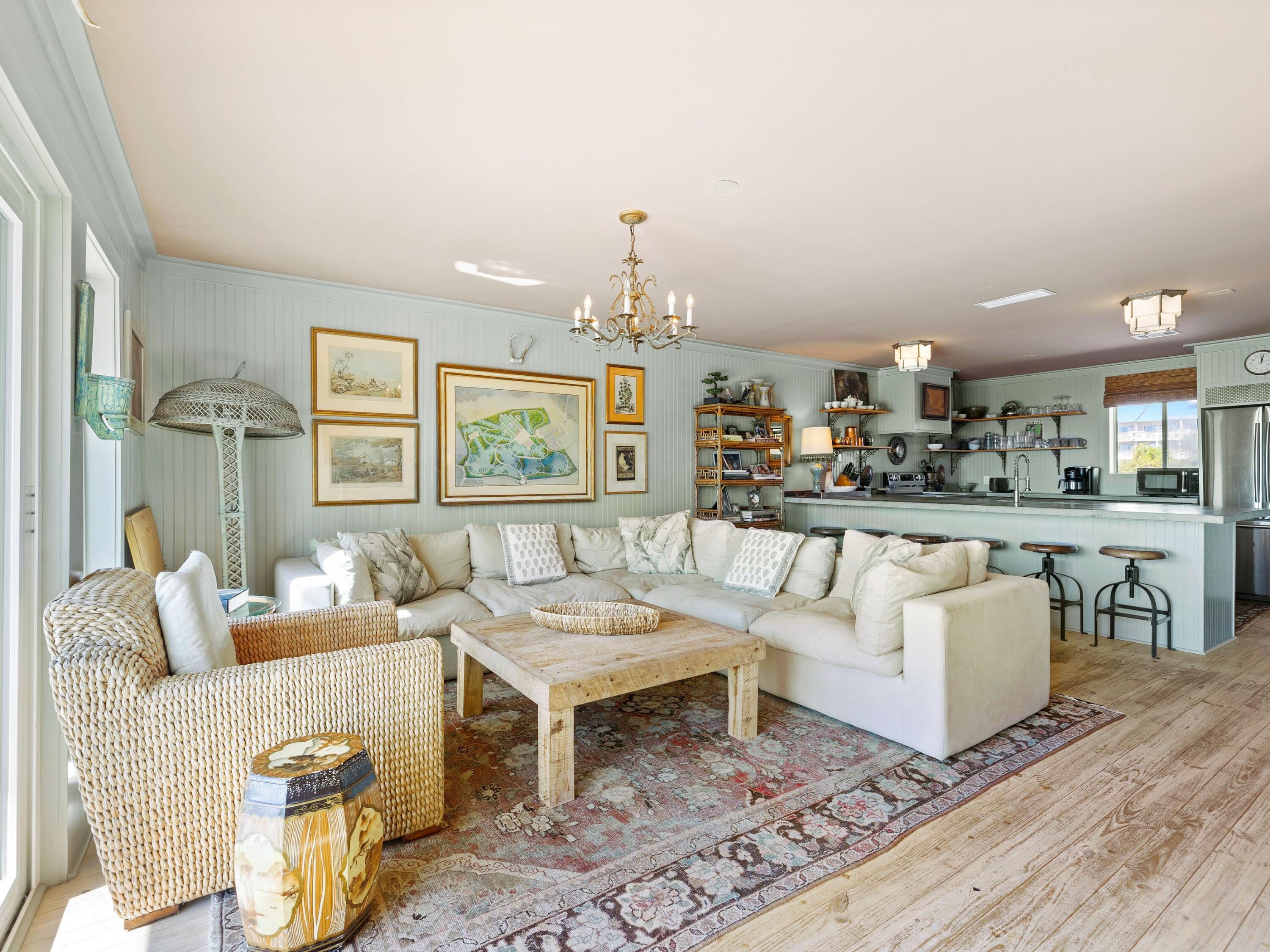 207 Beachfront Trail, UNIT 11