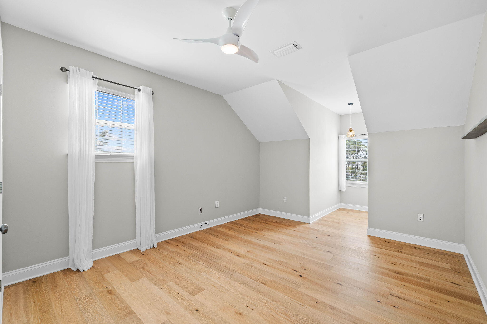 208 N Wall Street