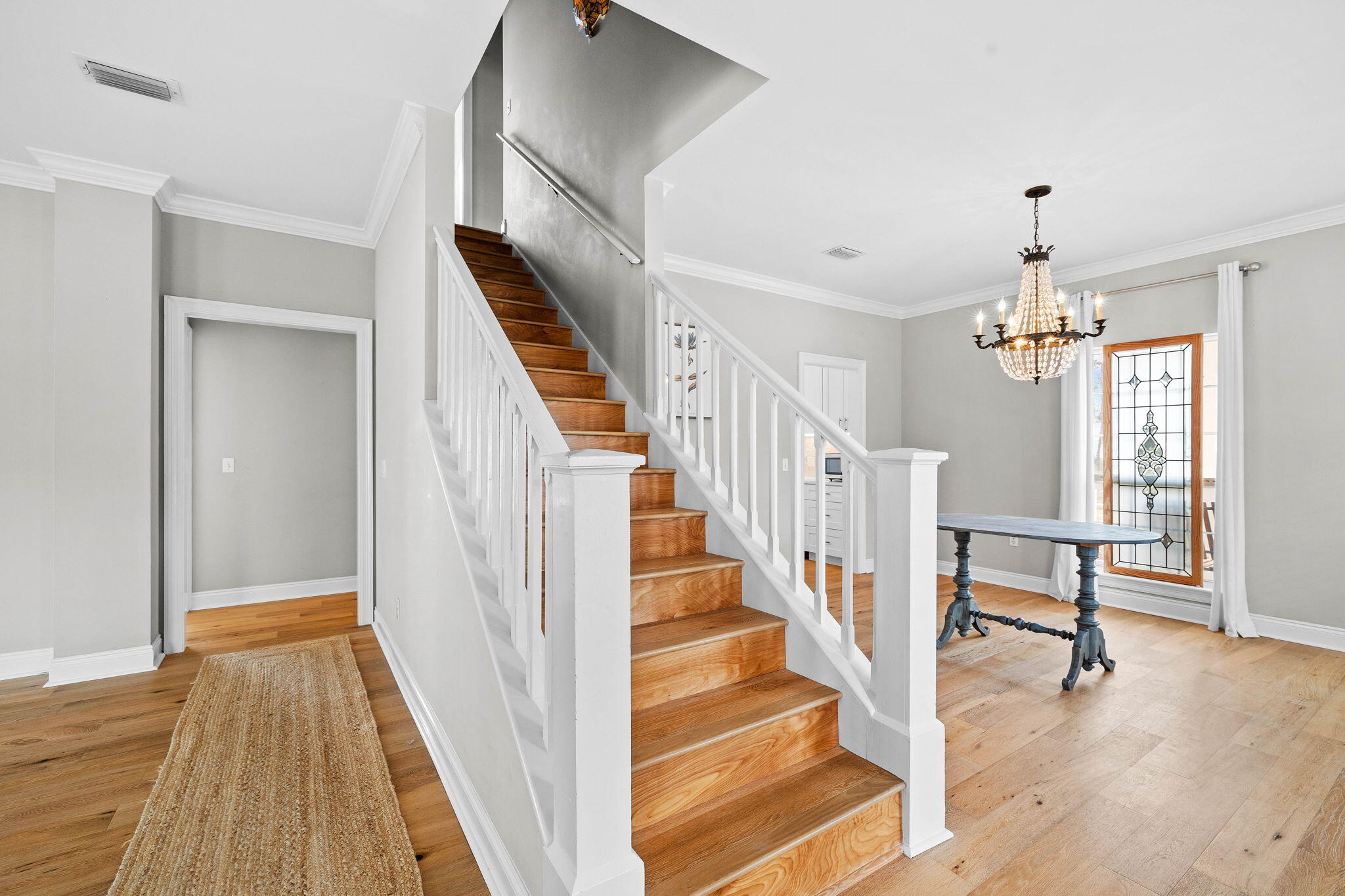 208 N Wall Street