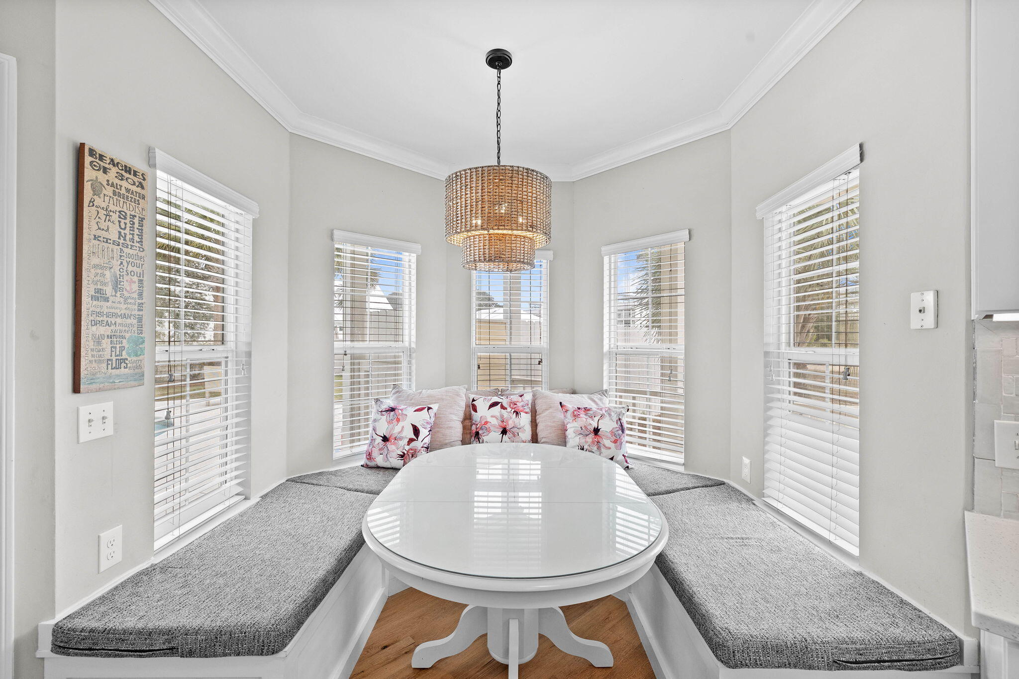 208 N Wall Street