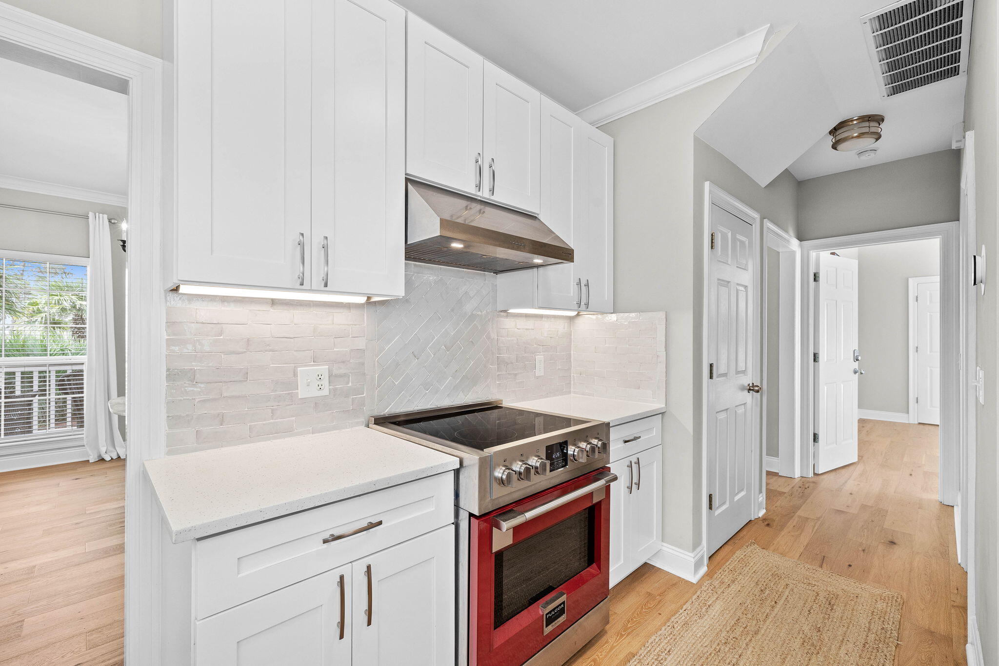 208 N Wall Street