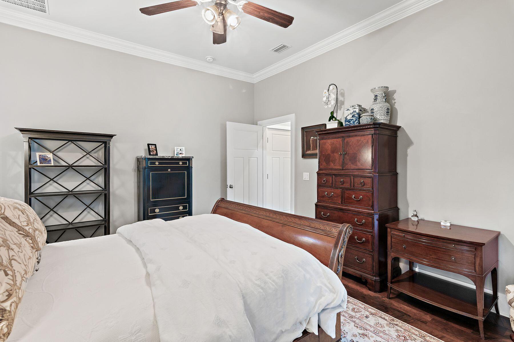 1406 Turtleback Trail