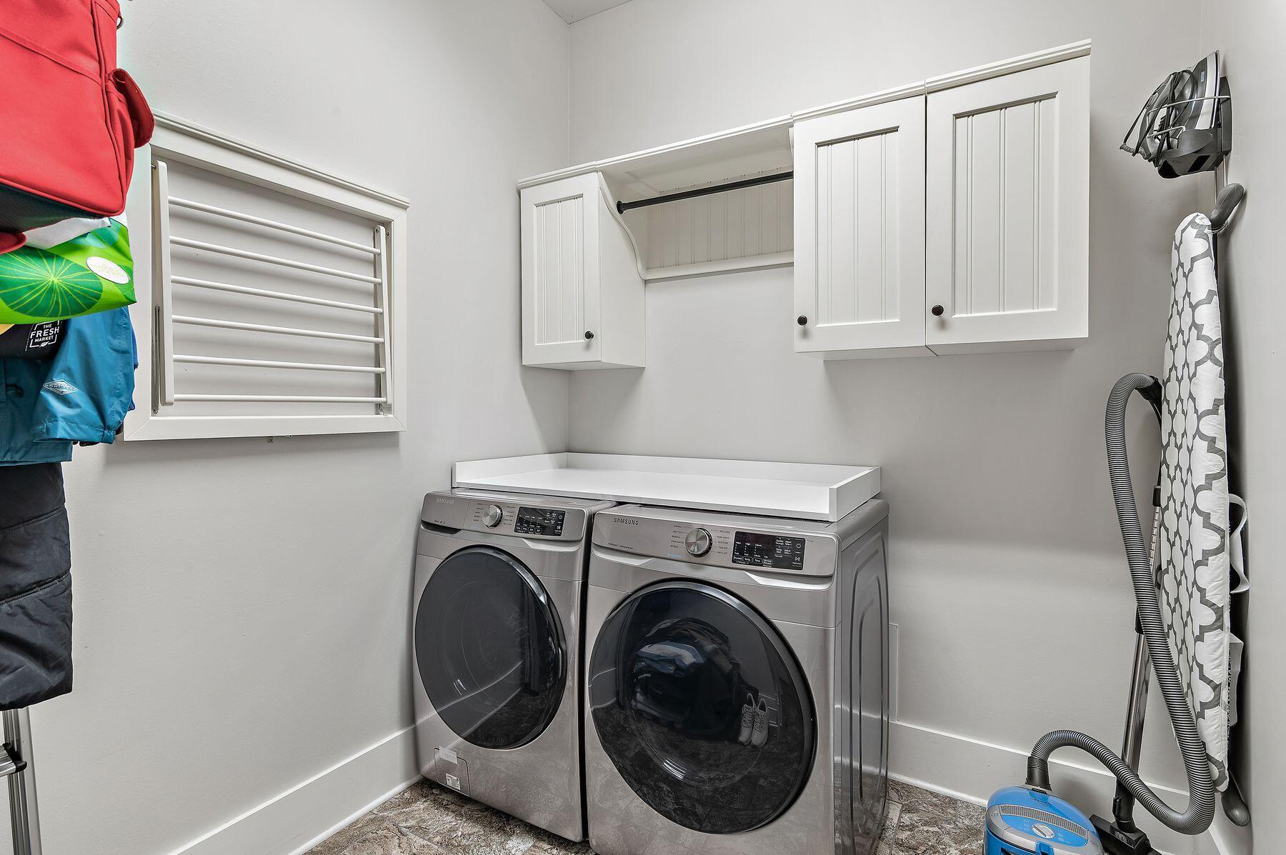 1406 Turtleback Trail