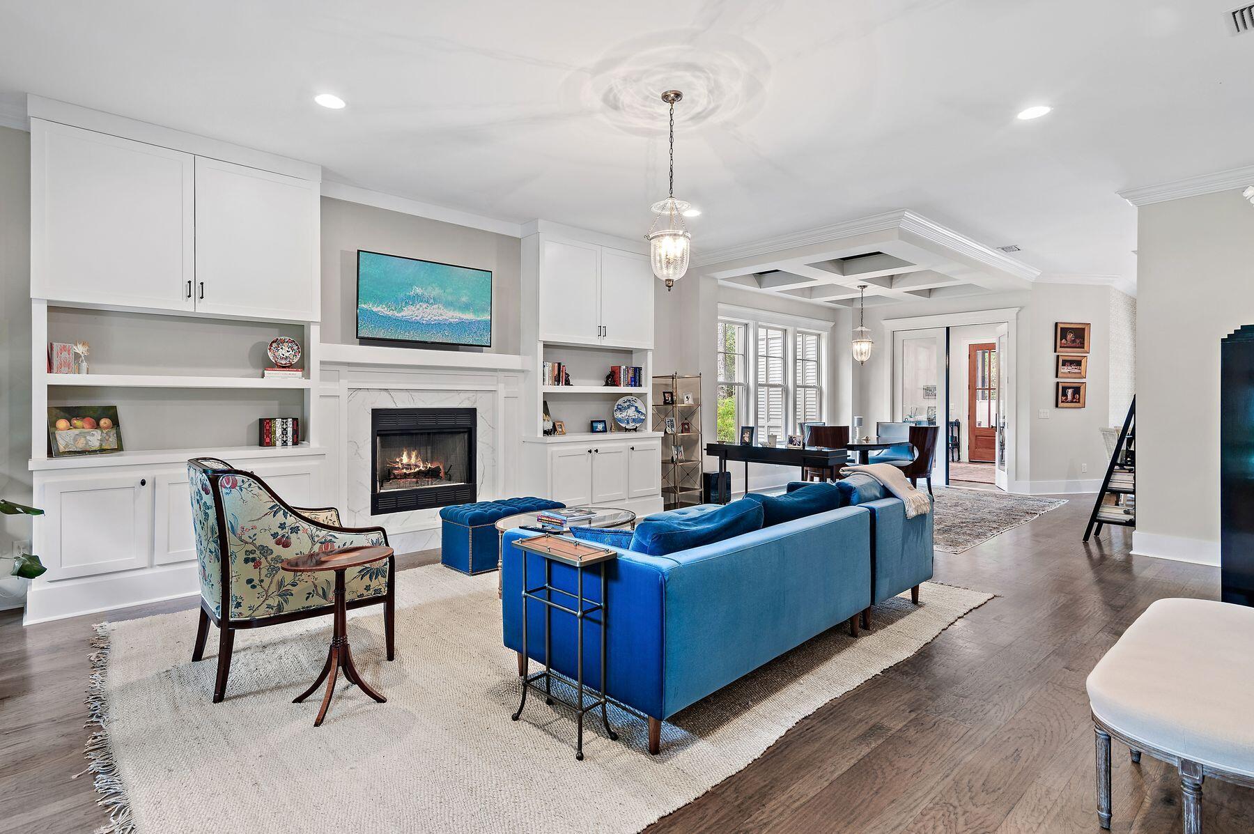 1406 Turtleback Trail