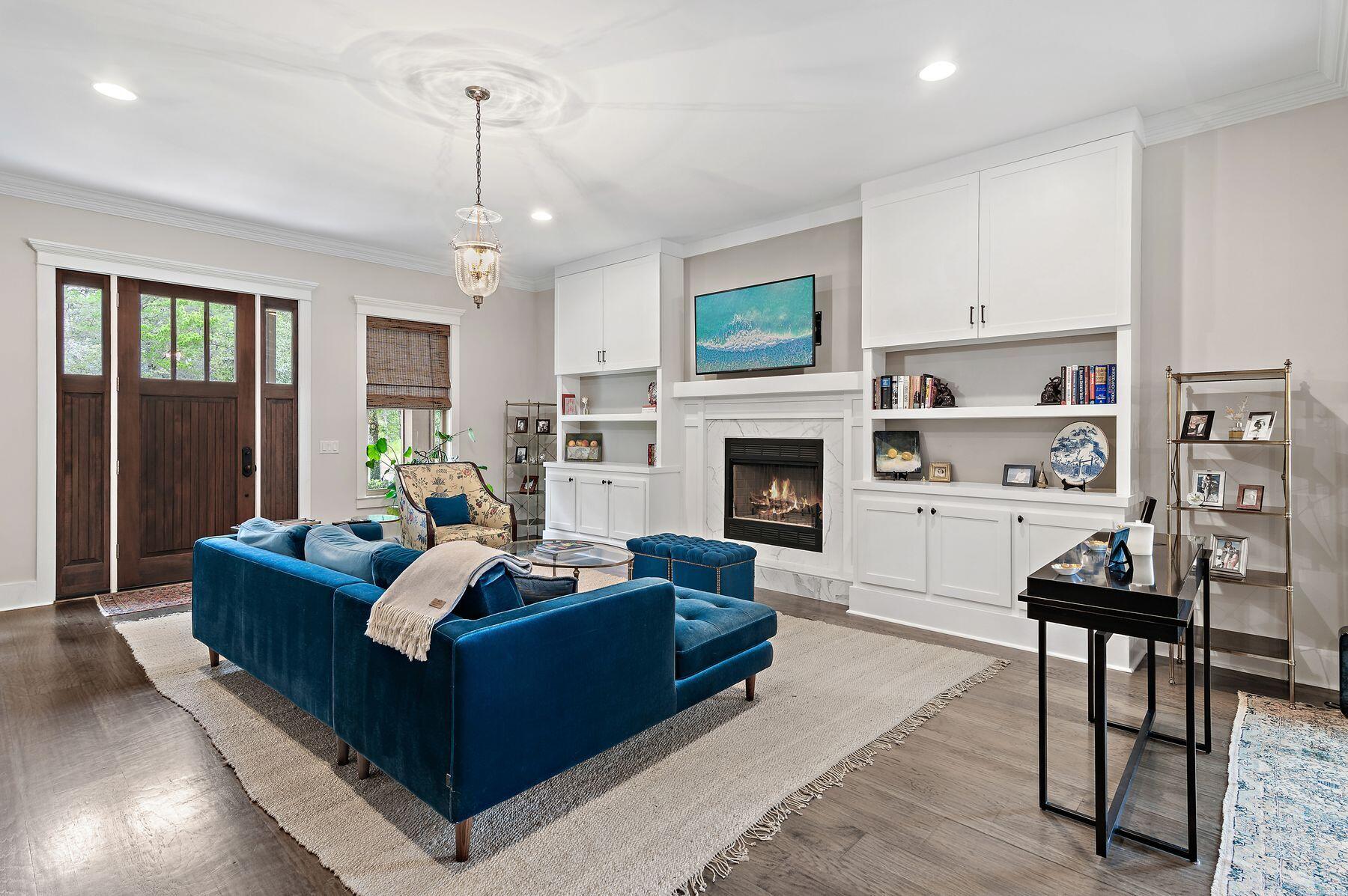 1406 Turtleback Trail