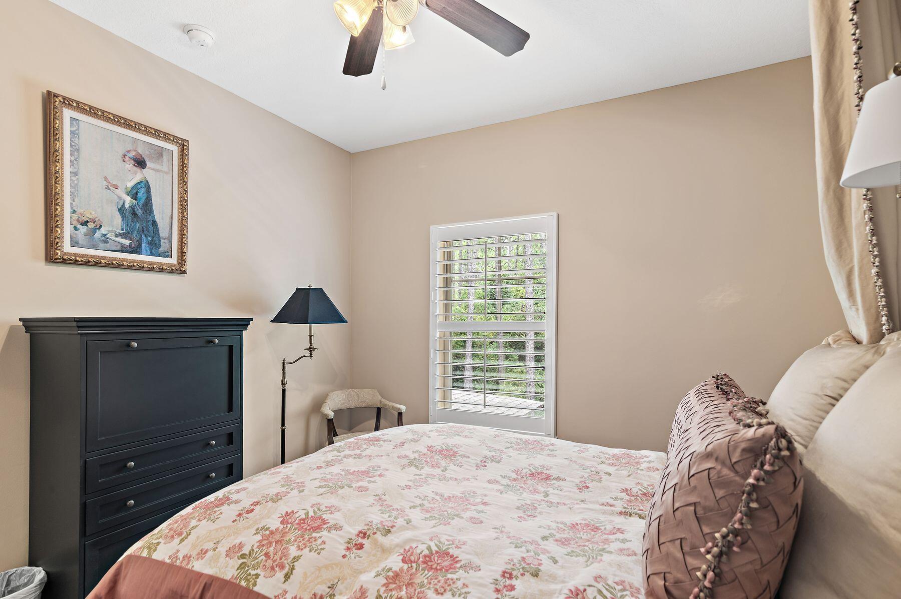 1406 Turtleback Trail