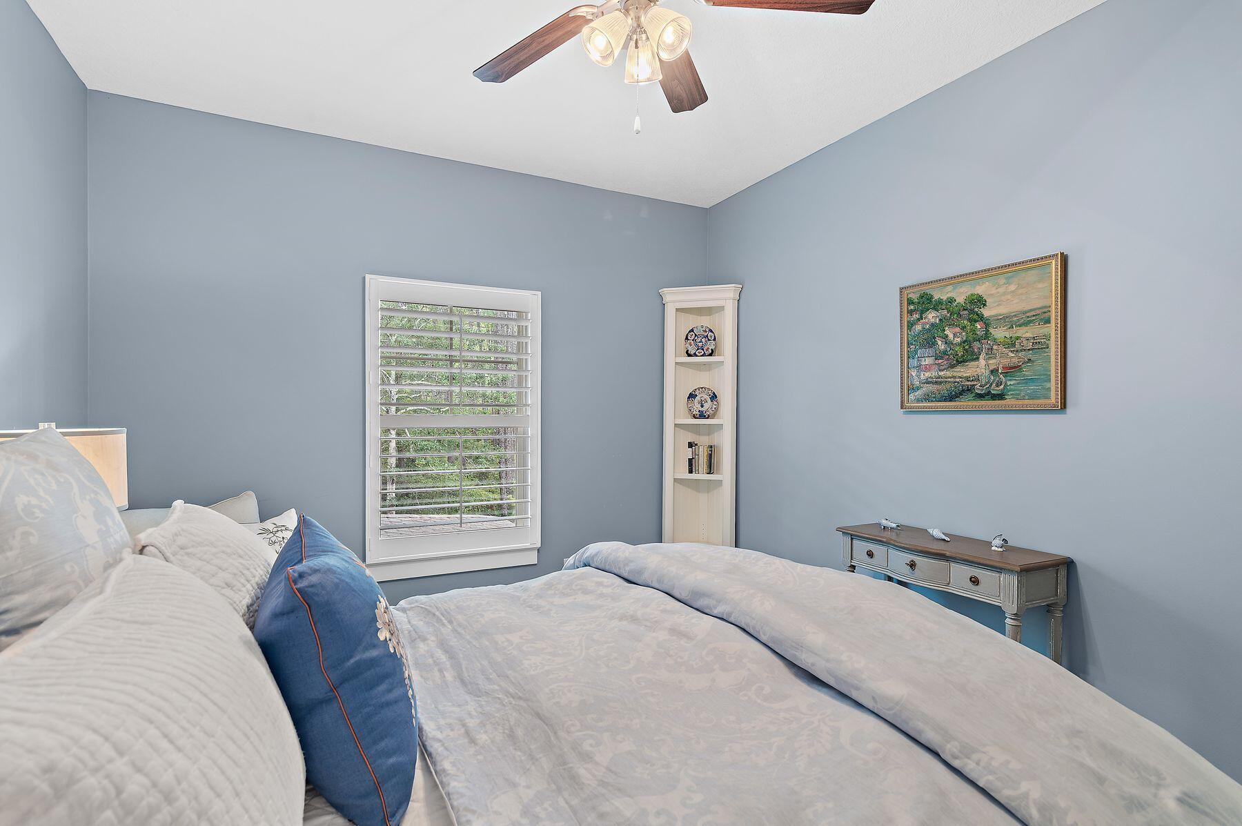 1406 Turtleback Trail