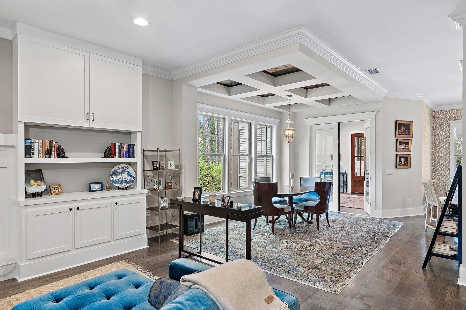 1406 Turtleback Trail