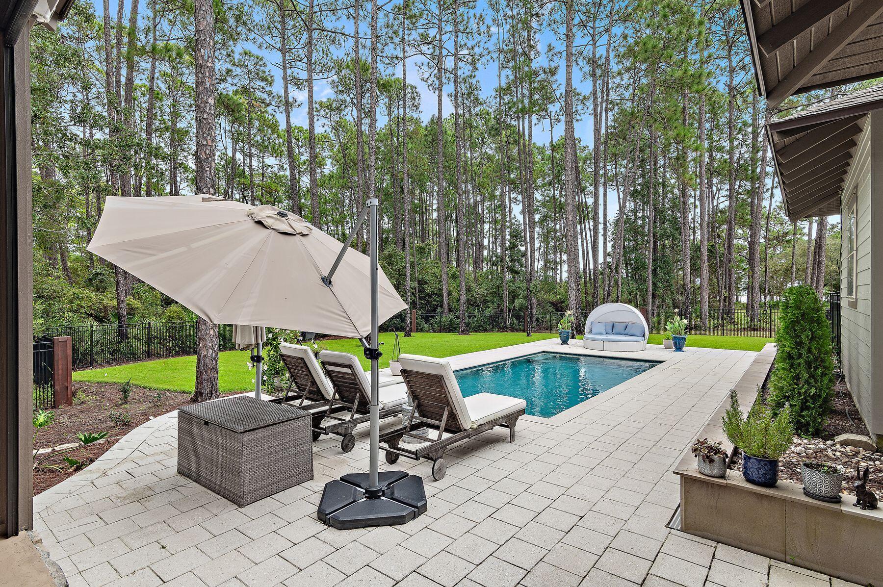 1406 Turtleback Trail