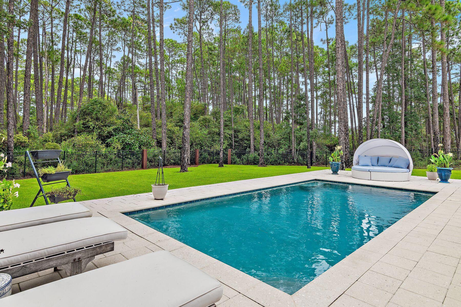 1406 Turtleback Trail