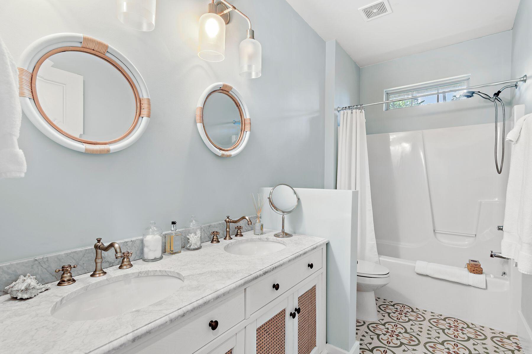 1406 Turtleback Trail
