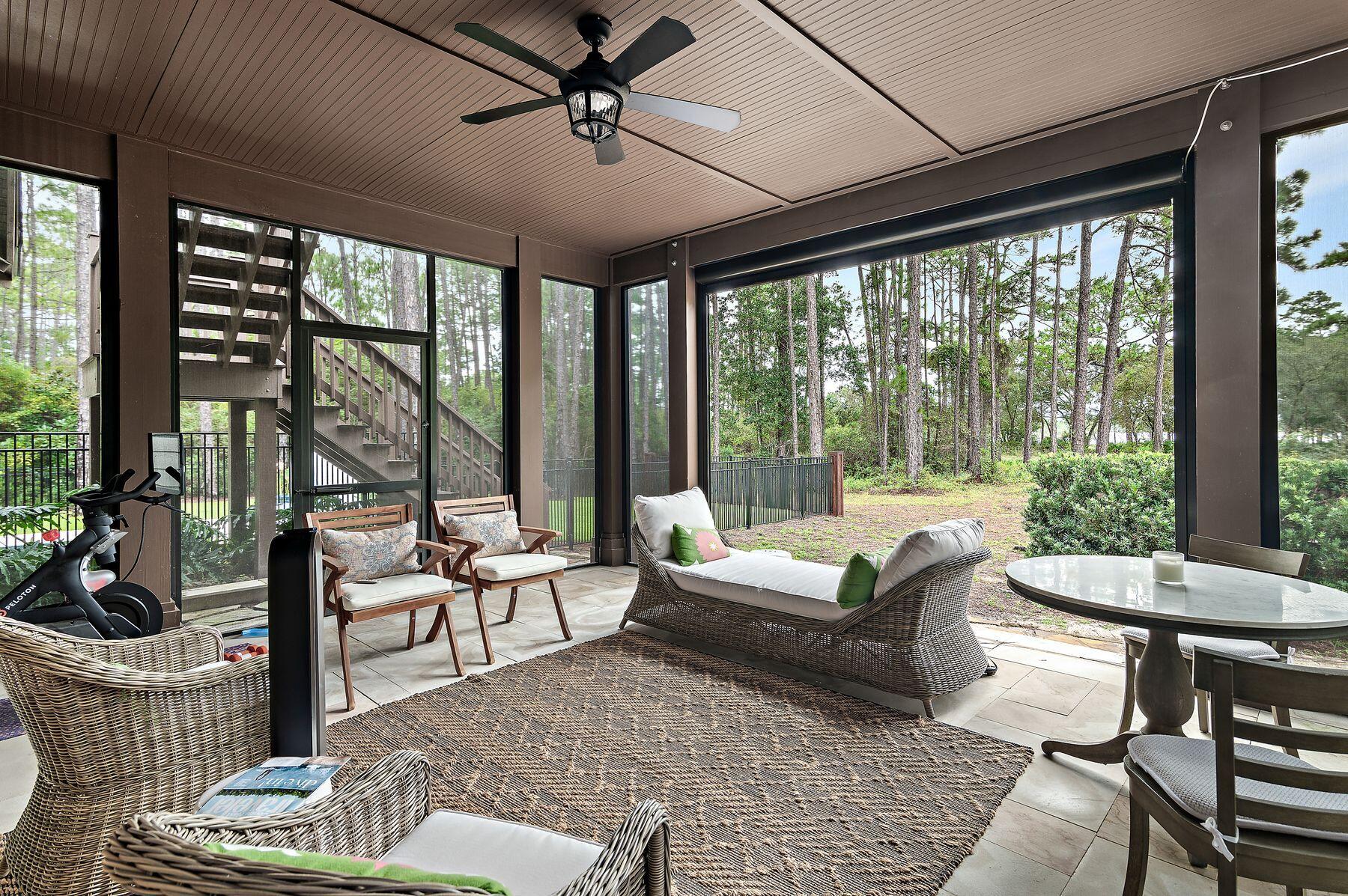 1406 Turtleback Trail