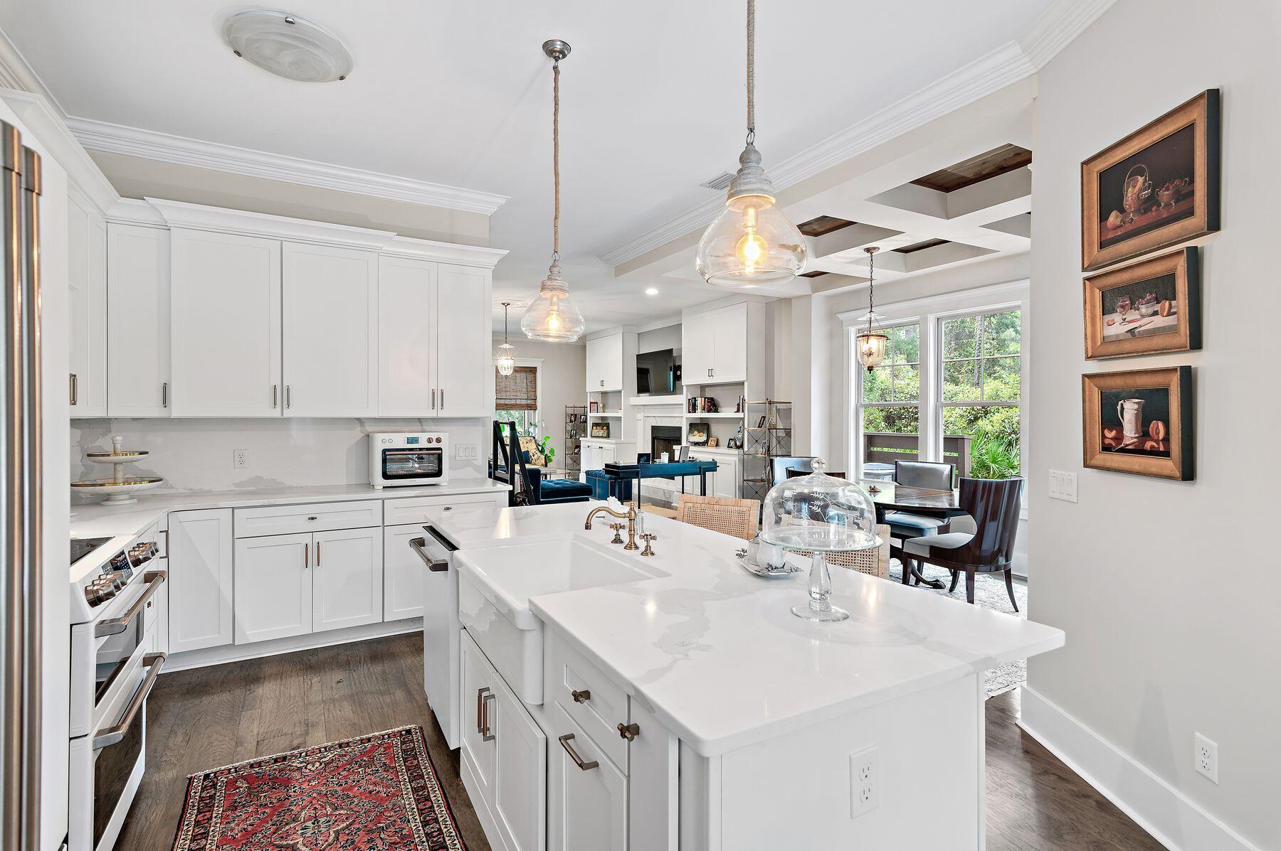 1406 Turtleback Trail
