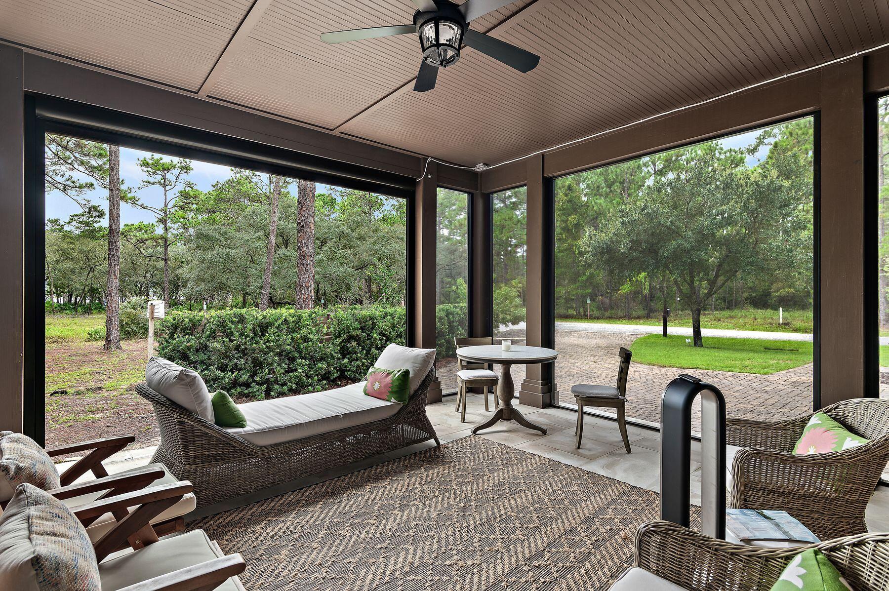 1406 Turtleback Trail