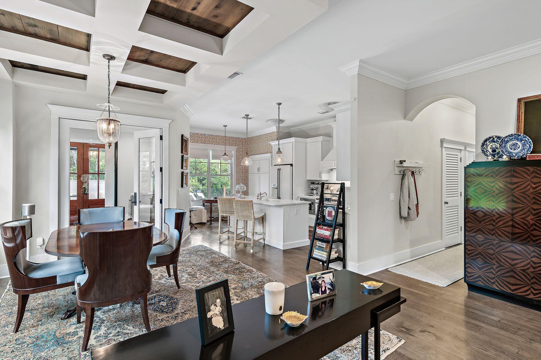 1406 Turtleback Trail