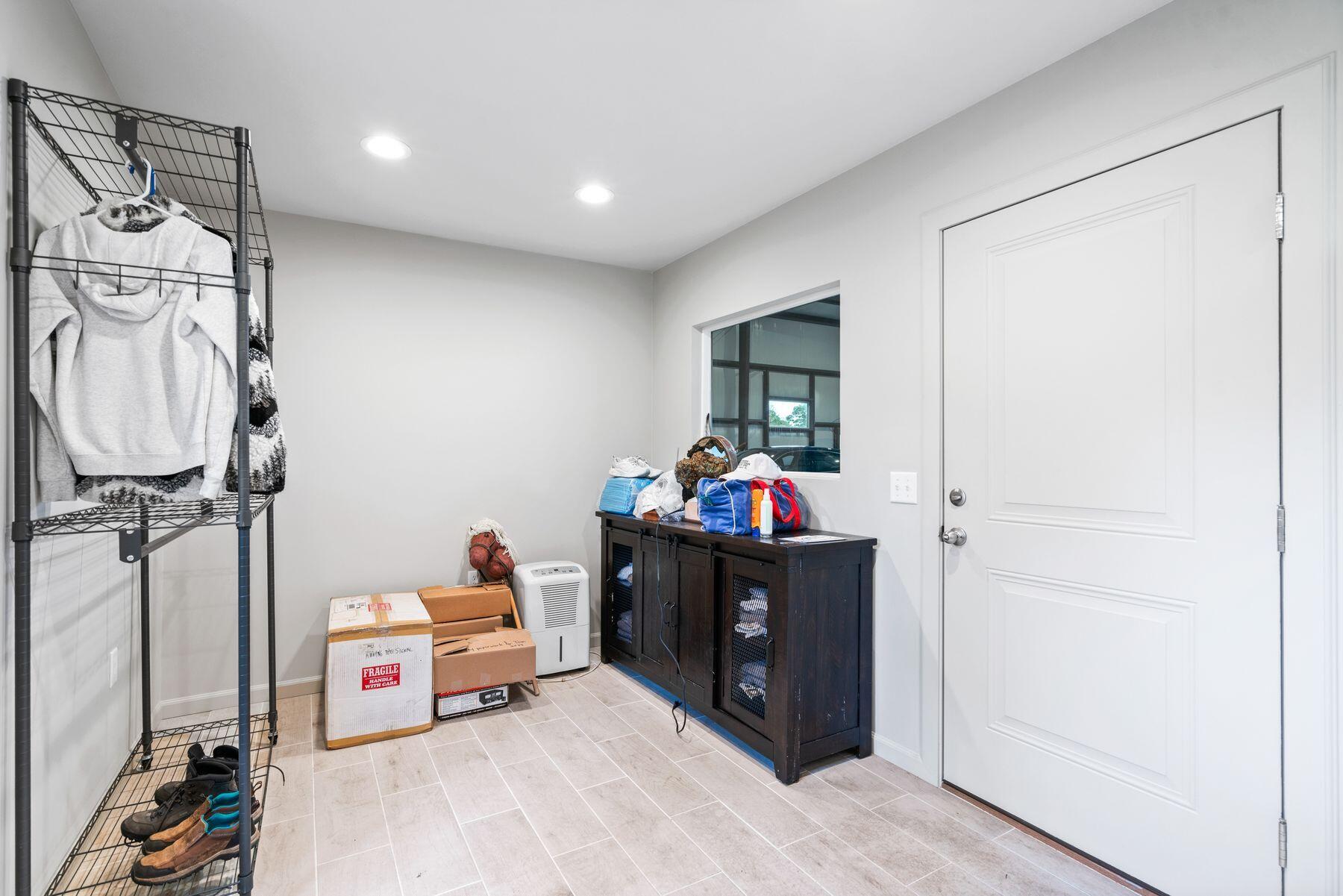 147 Dexton King Road
