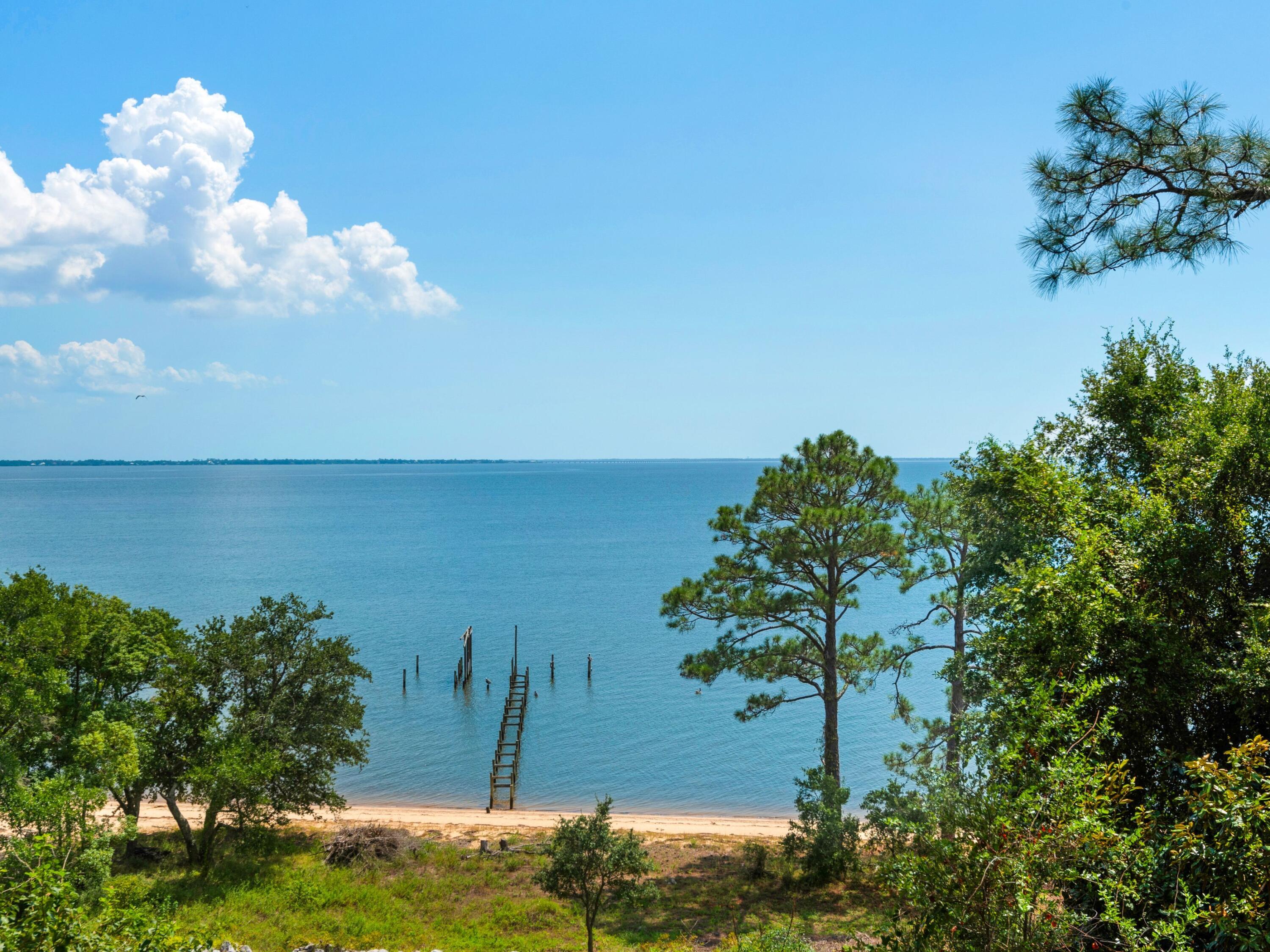 6530 Scenic Highway