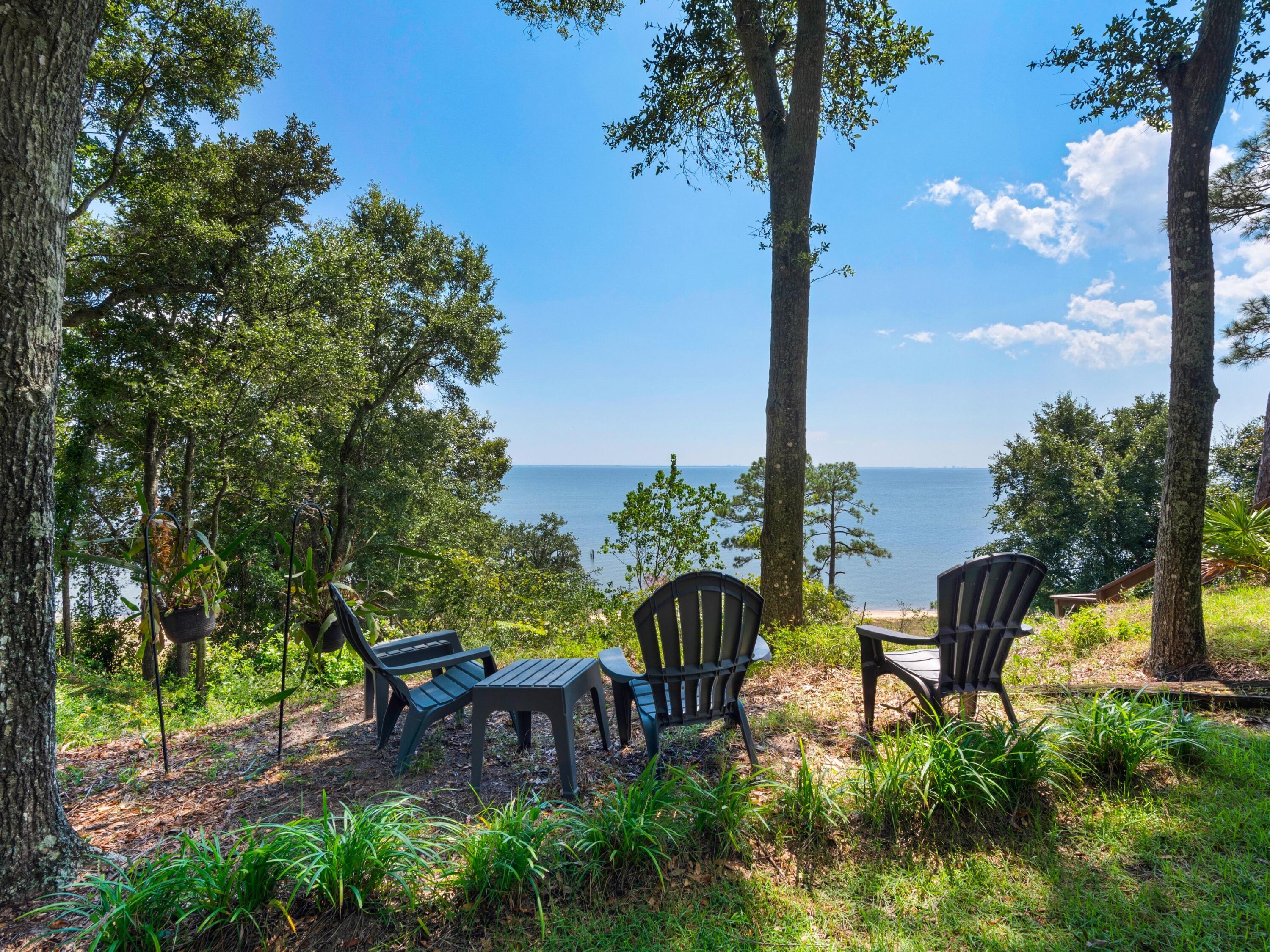 6530 Scenic Highway