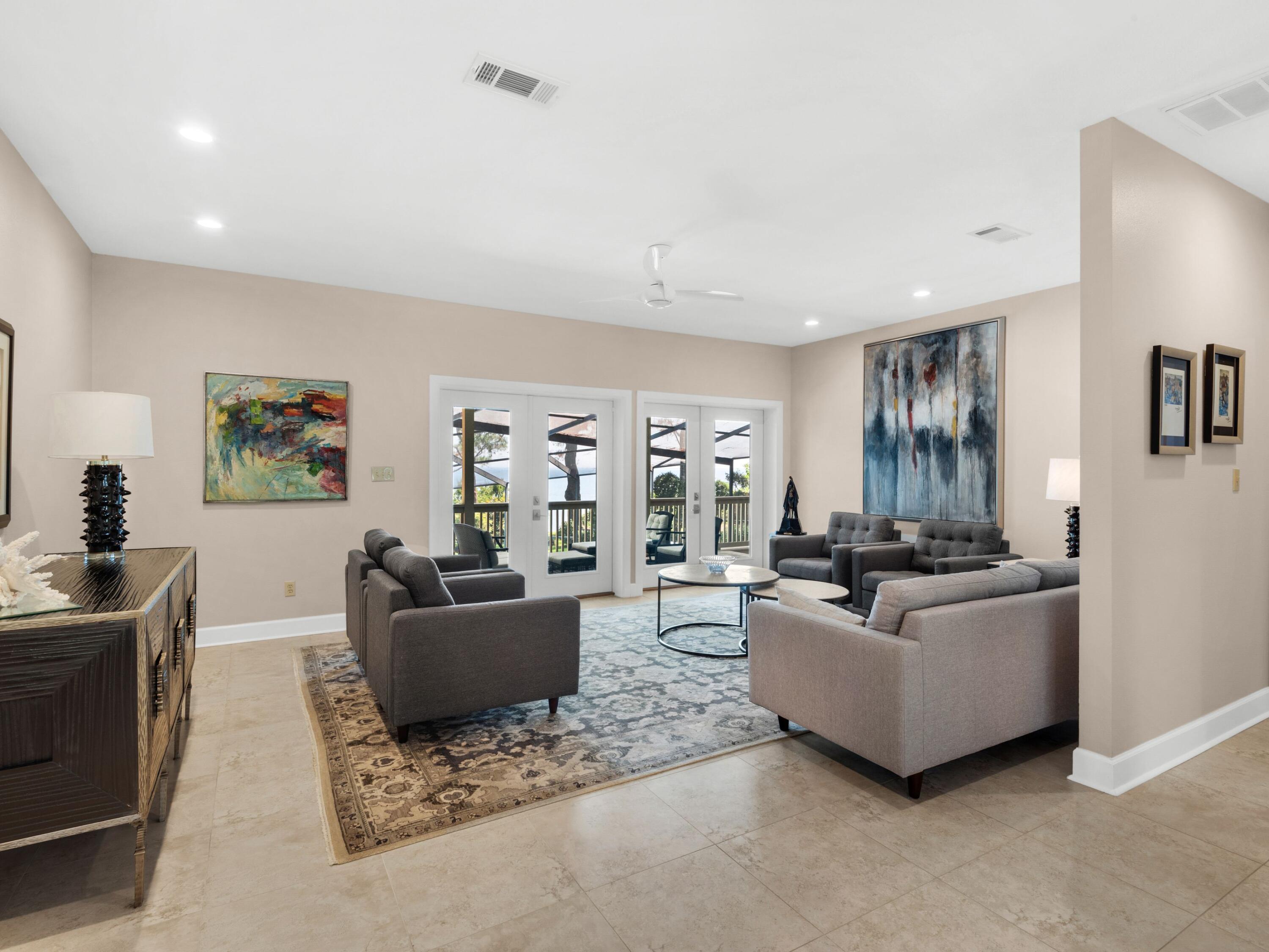 6530 Scenic Highway