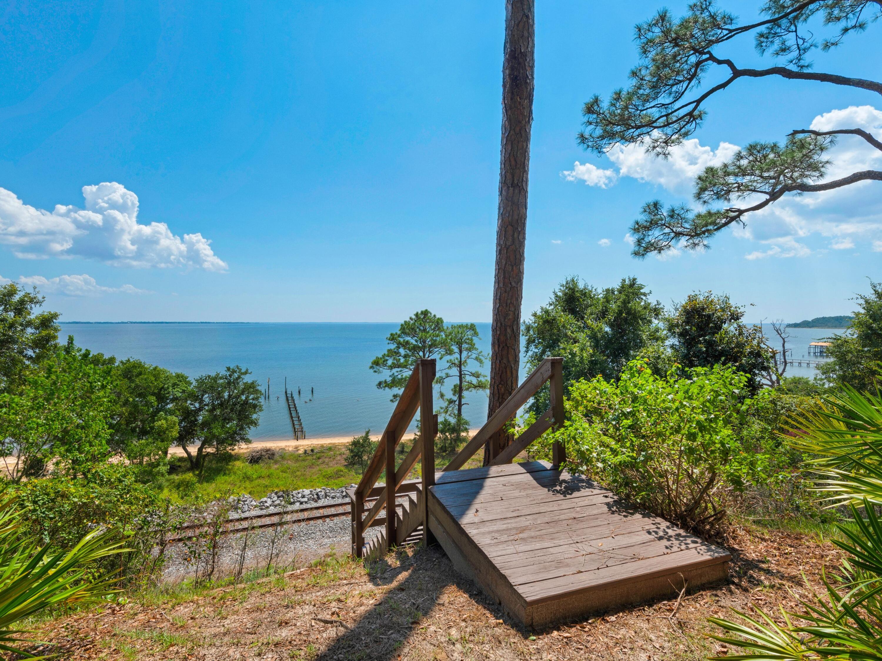 6530 Scenic Highway