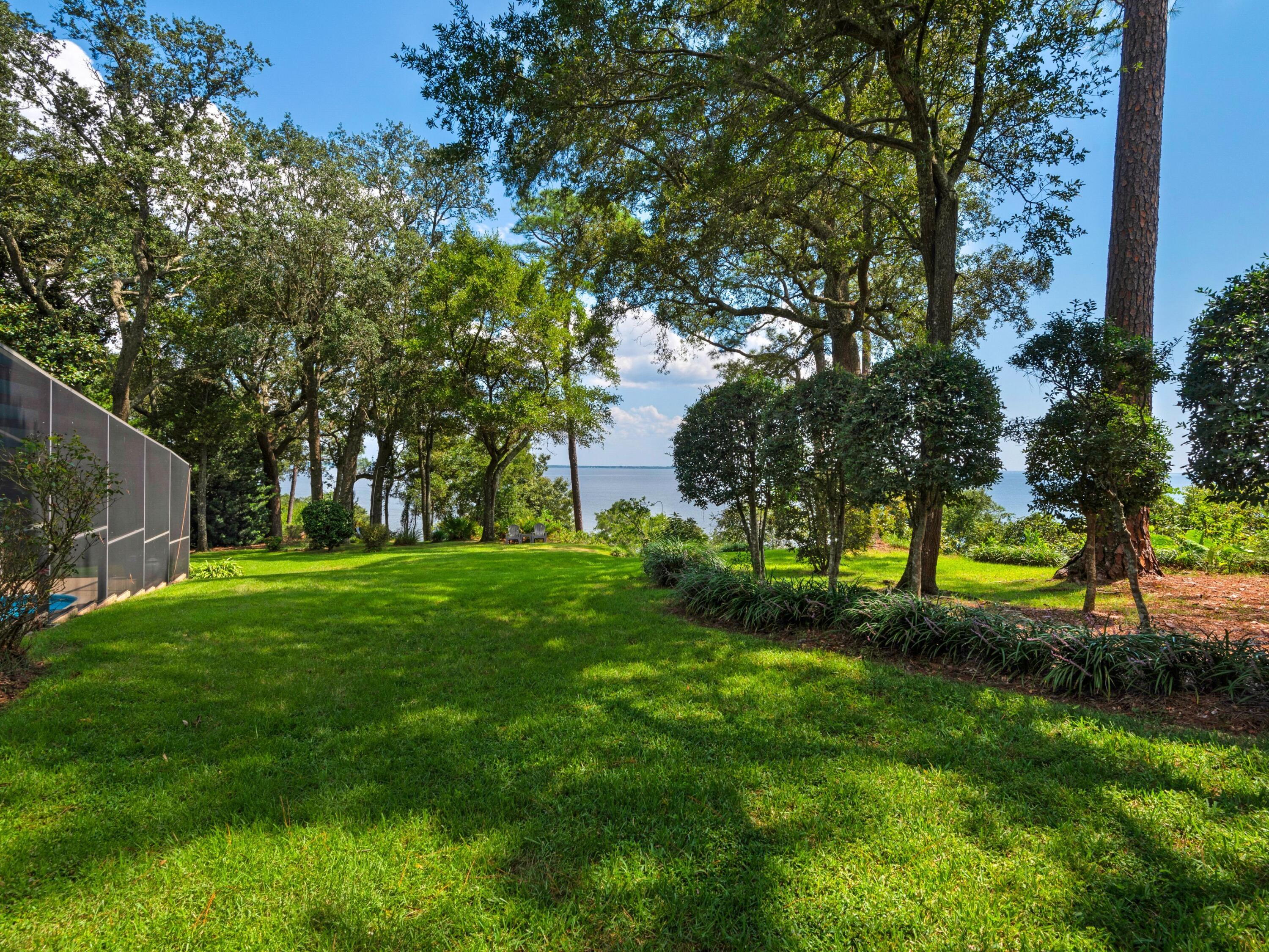 6530 Scenic Highway