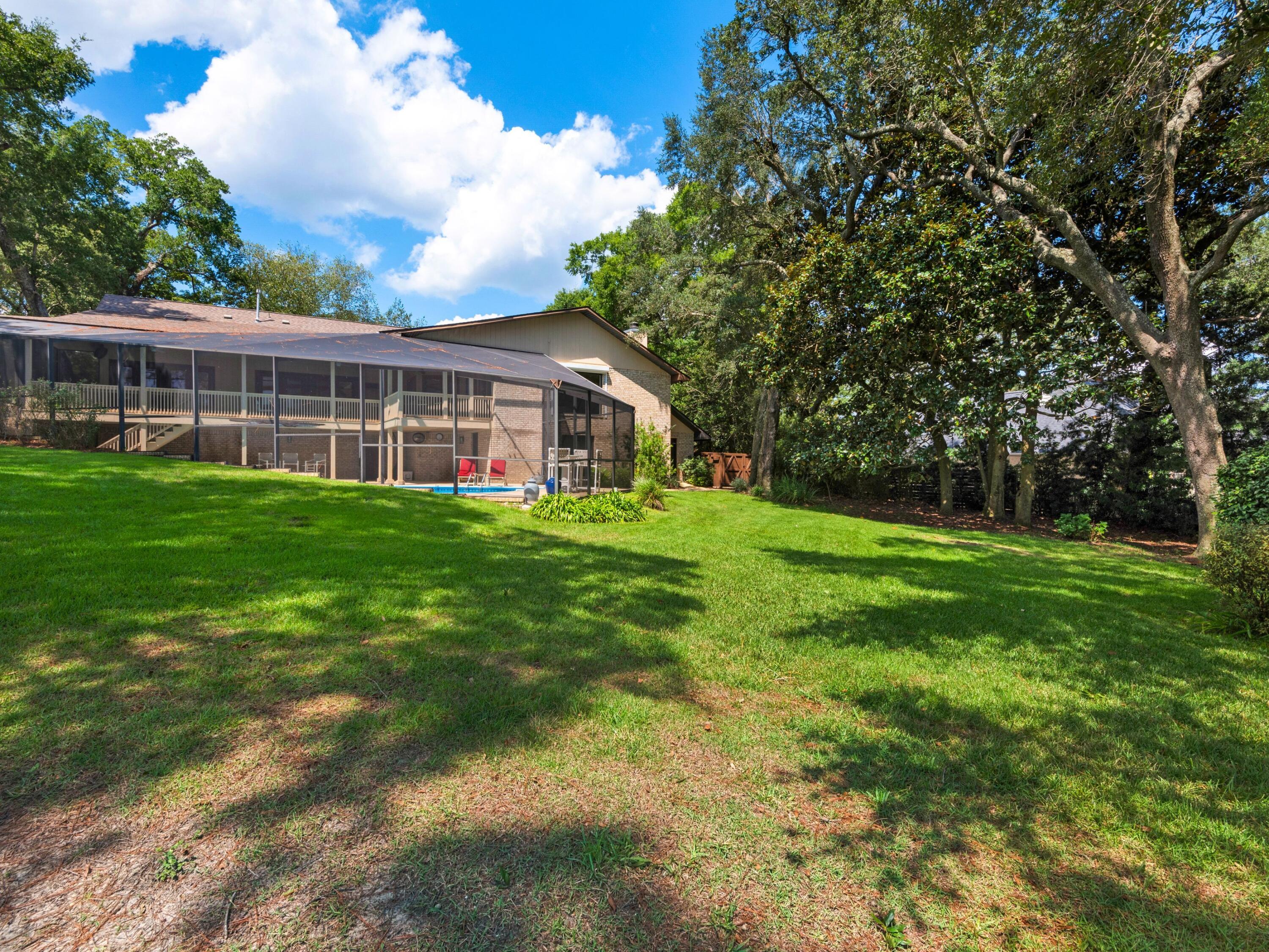 6530 Scenic Highway
