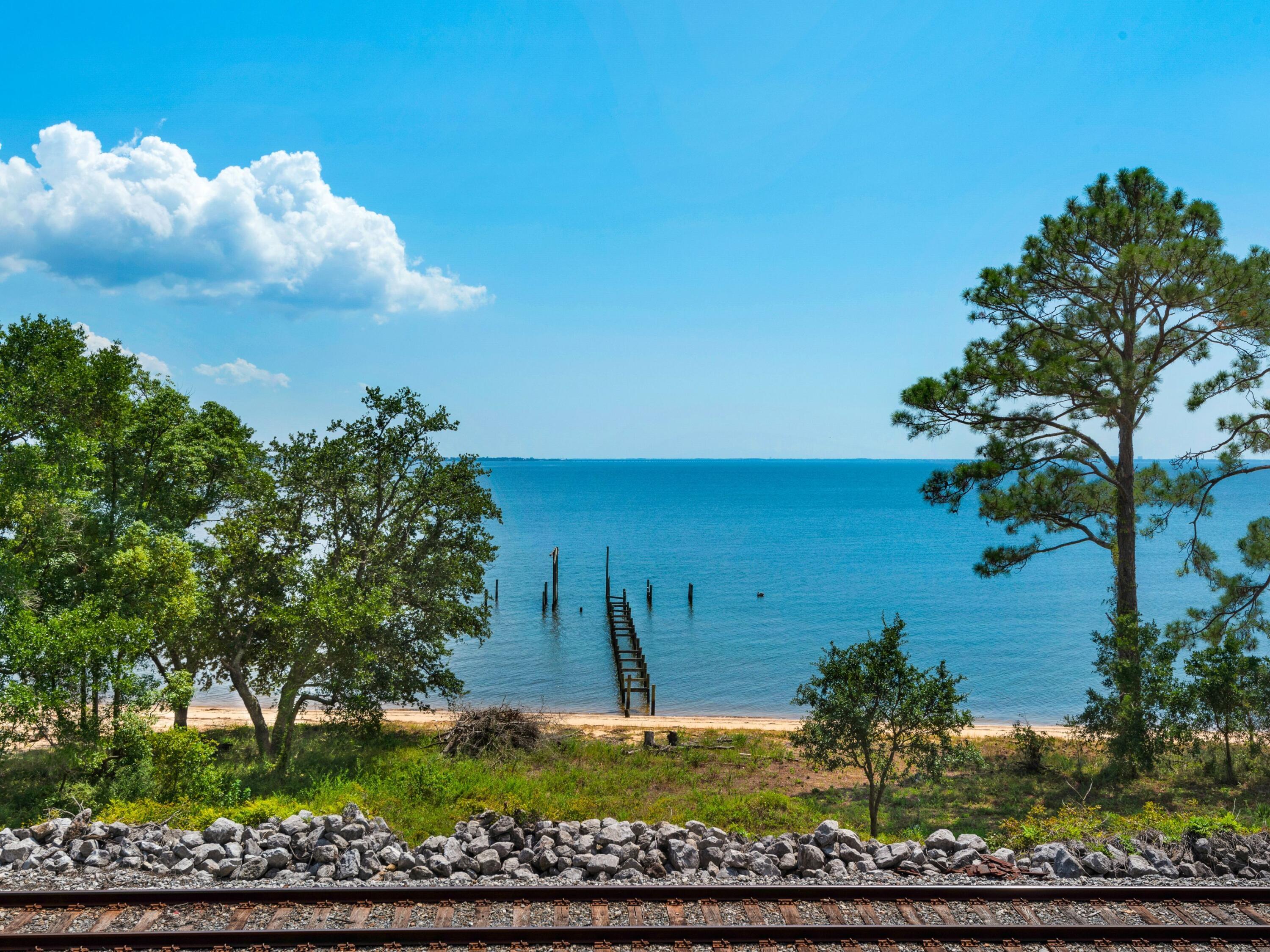 6530 Scenic Highway