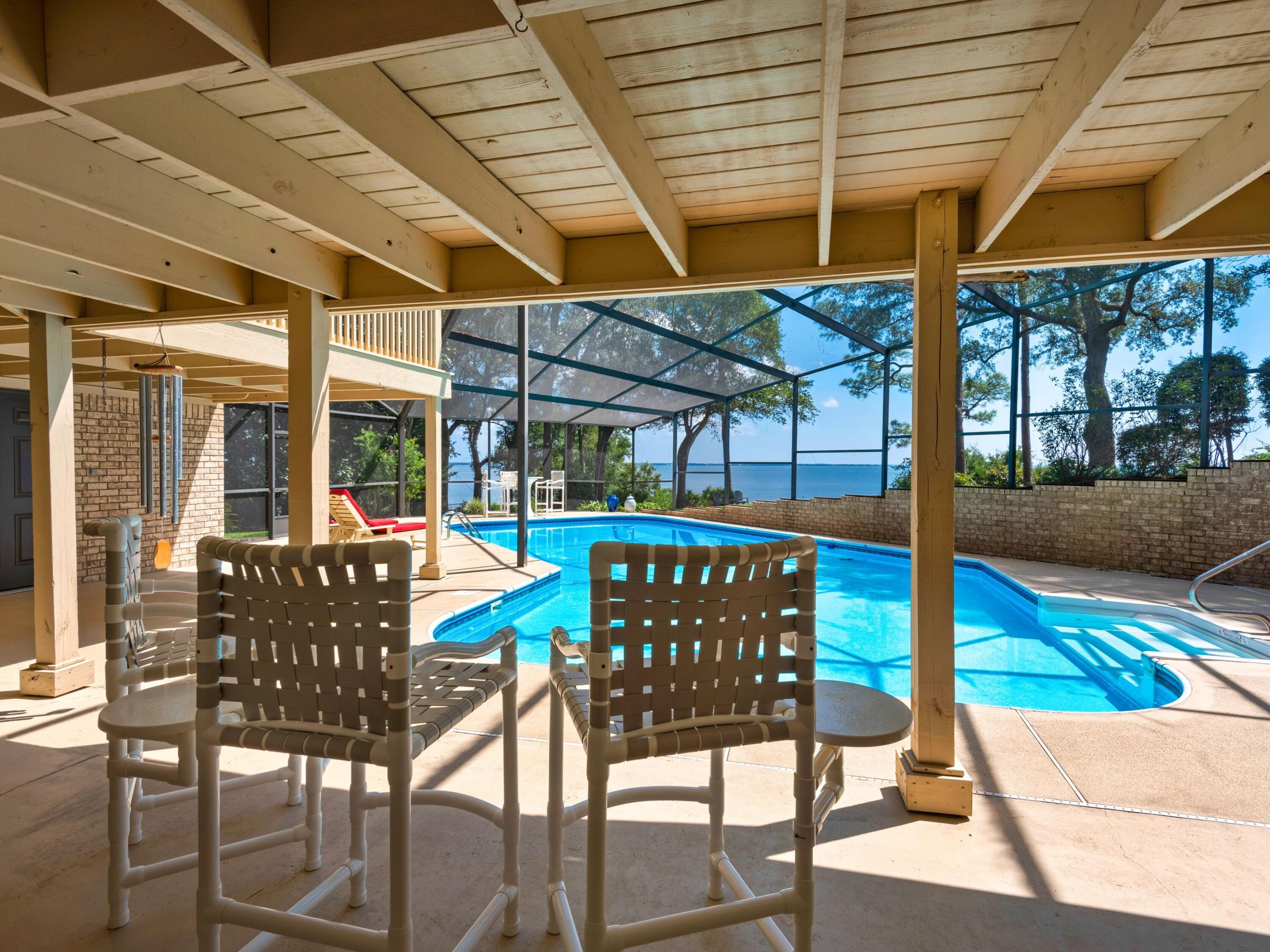 6530 Scenic Highway