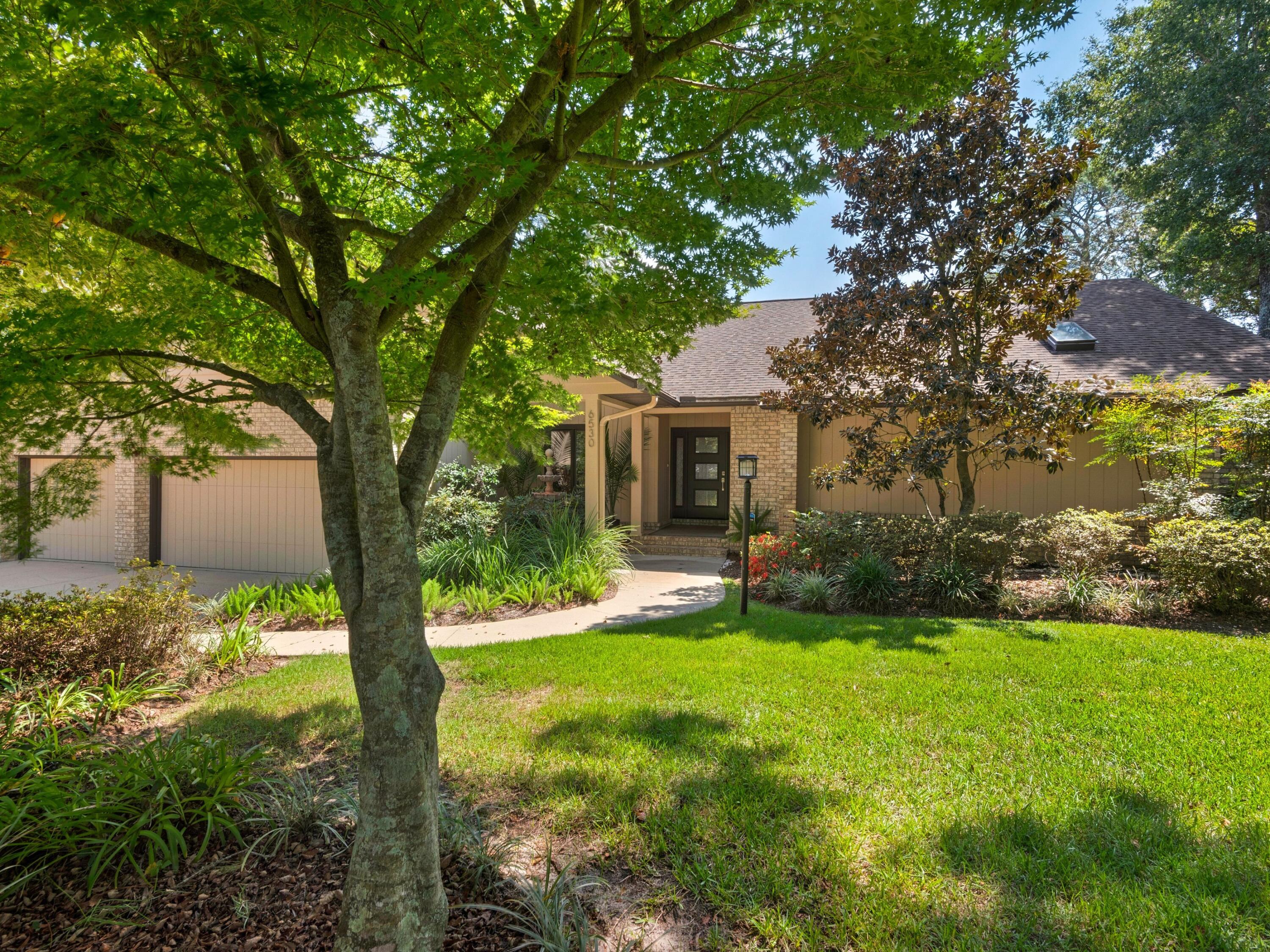 6530 Scenic Highway