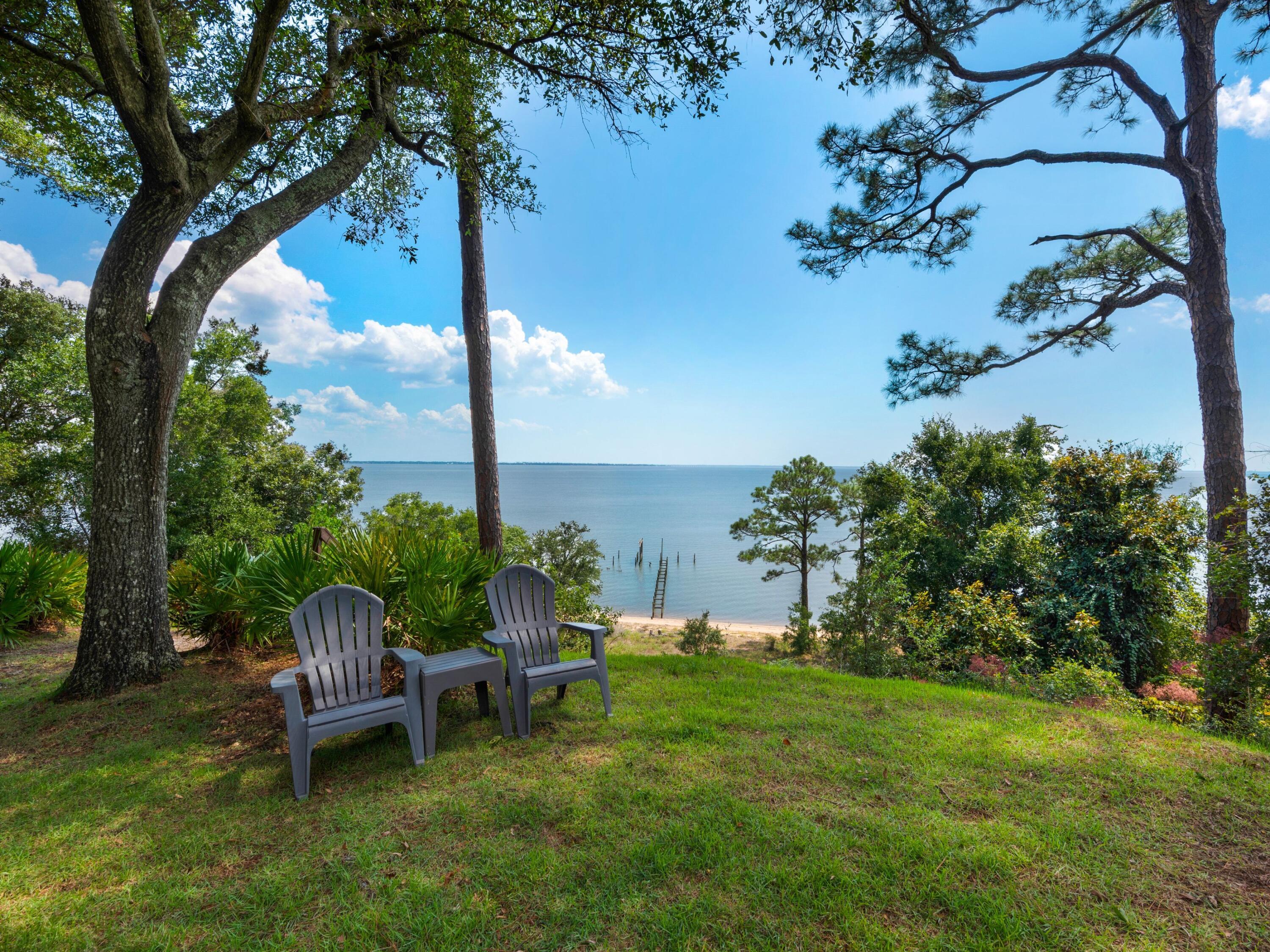 6530 Scenic Highway