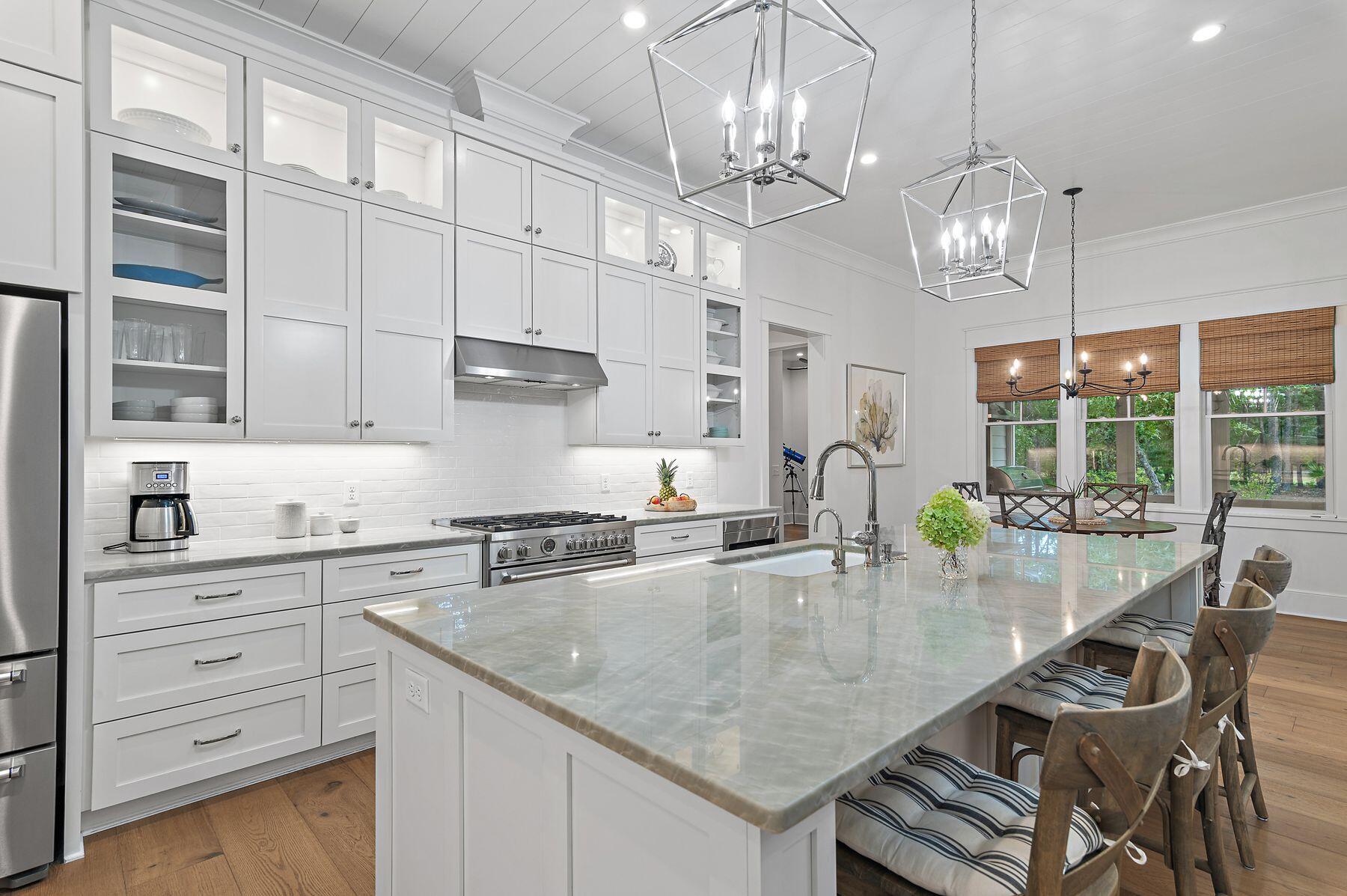 1612 Lost Cove Lane