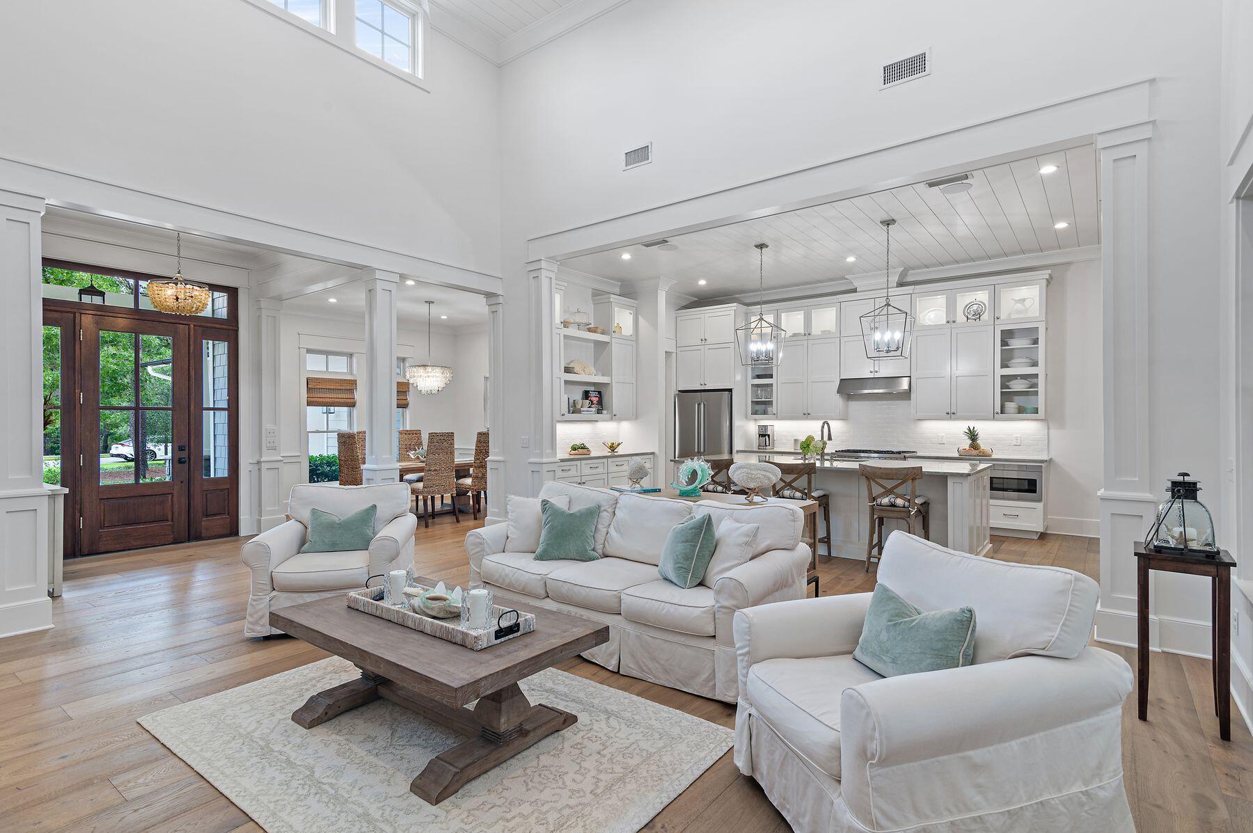 1612 Lost Cove Lane