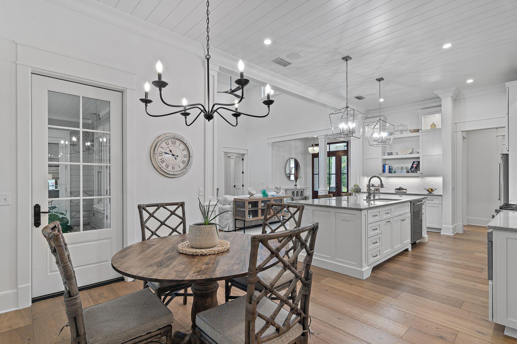 1612 Lost Cove Lane