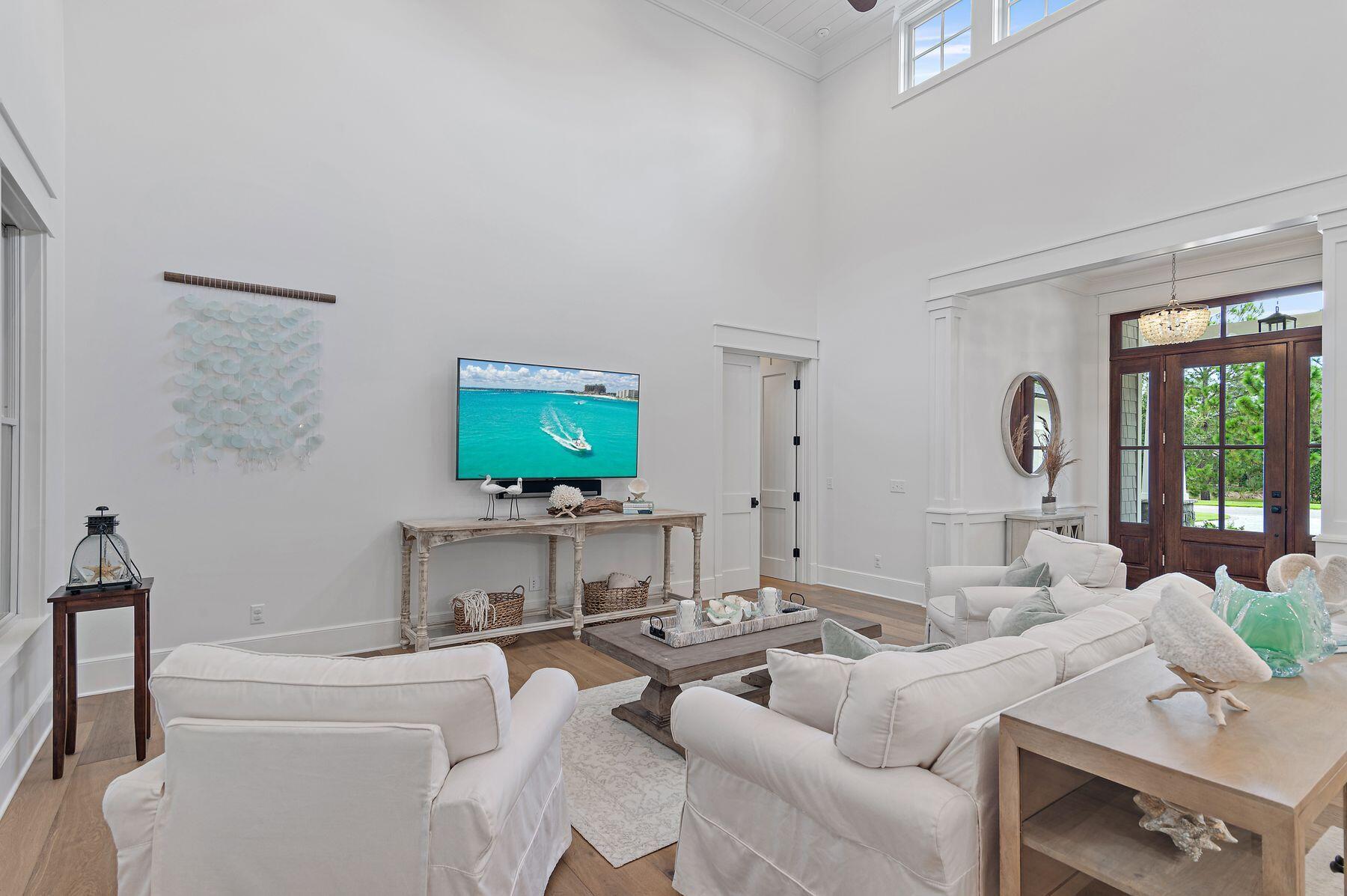 1612 Lost Cove Lane