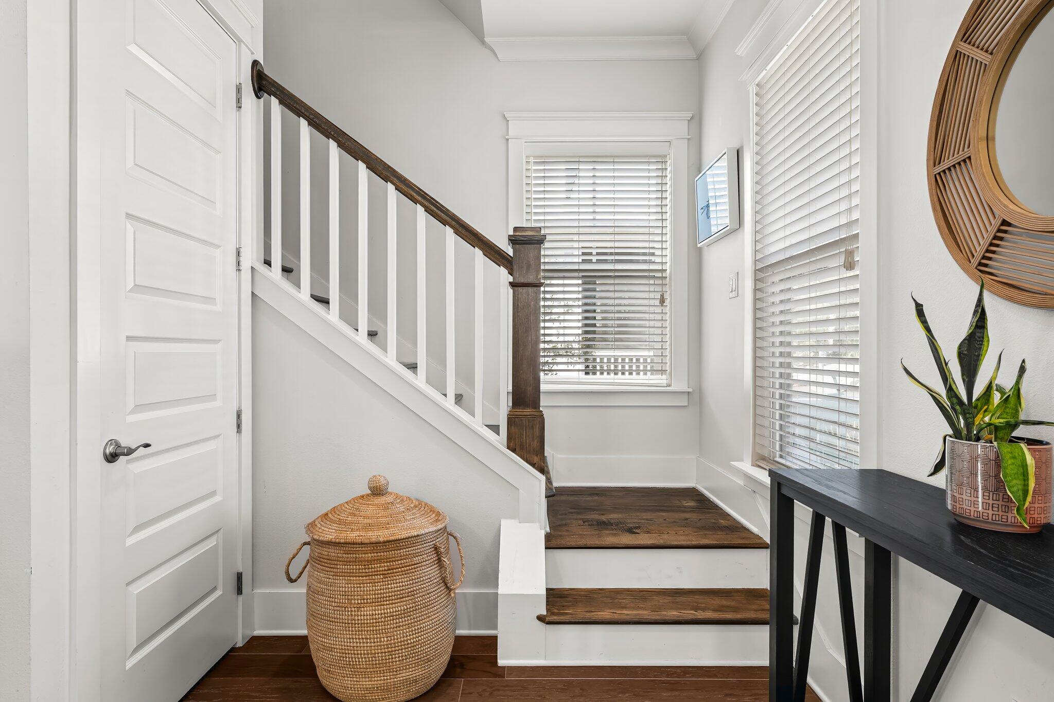 353 Gulfview Circle