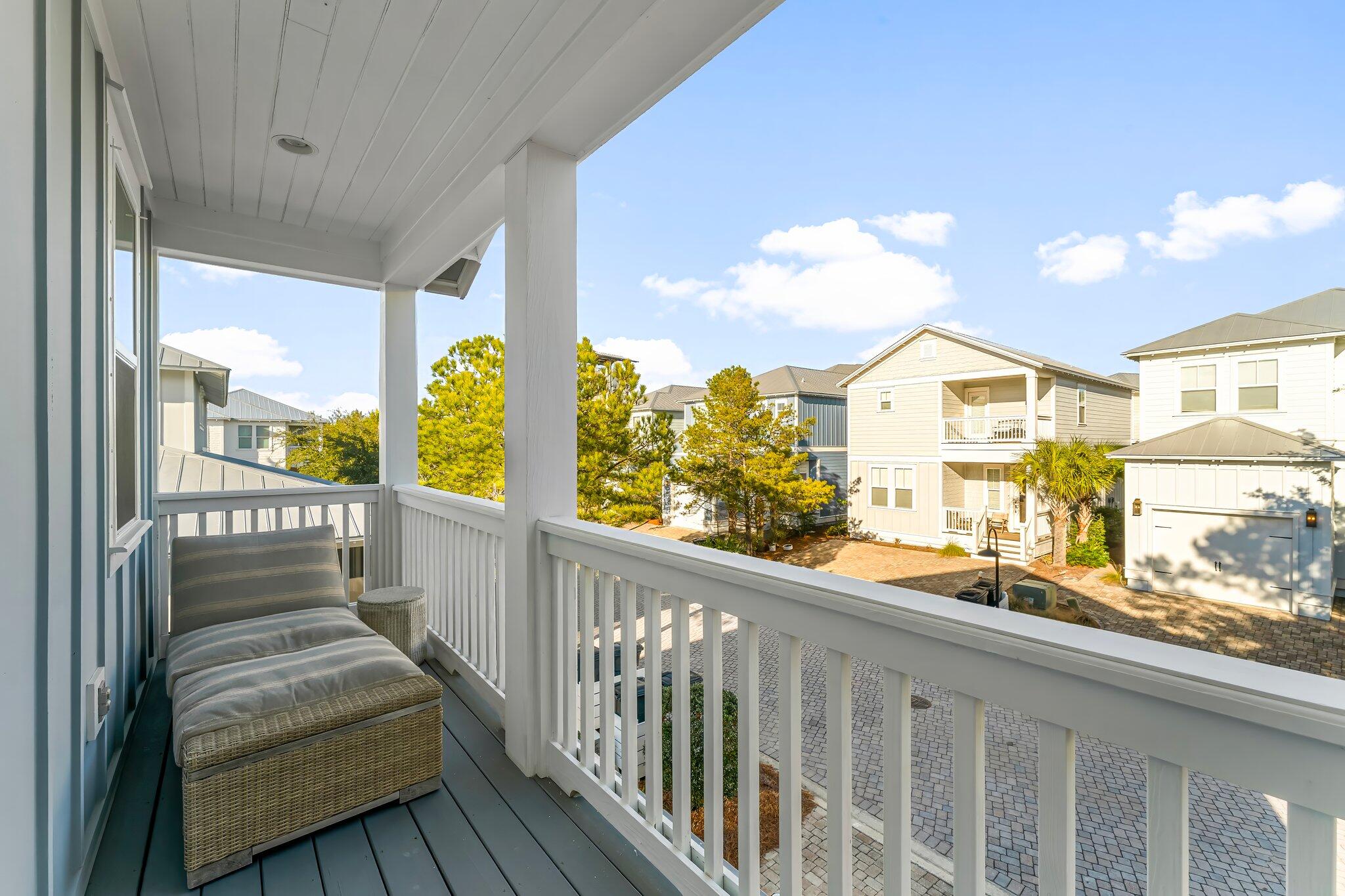 353 Gulfview Circle