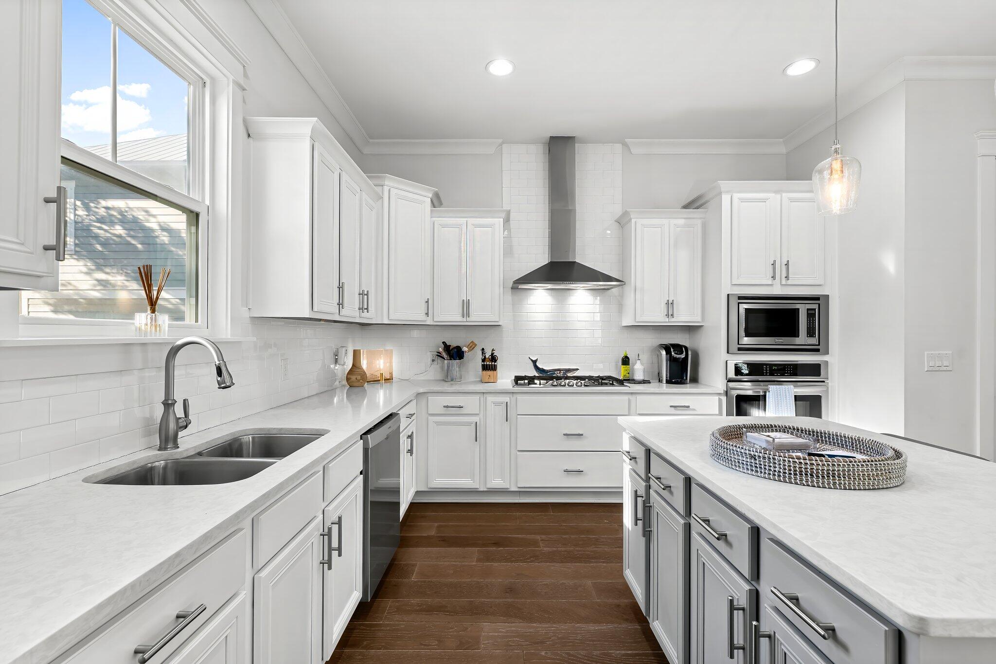 353 Gulfview Circle