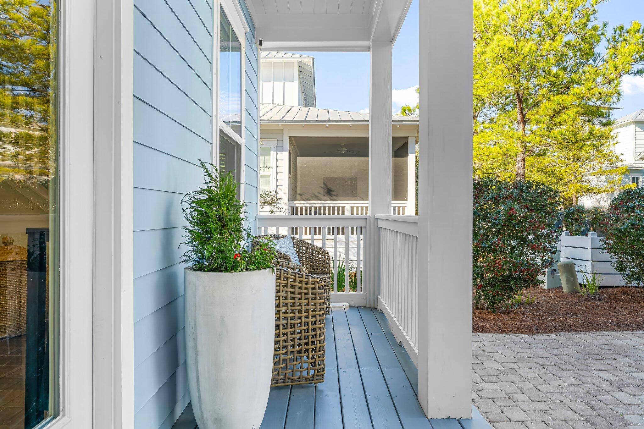 353 Gulfview Circle