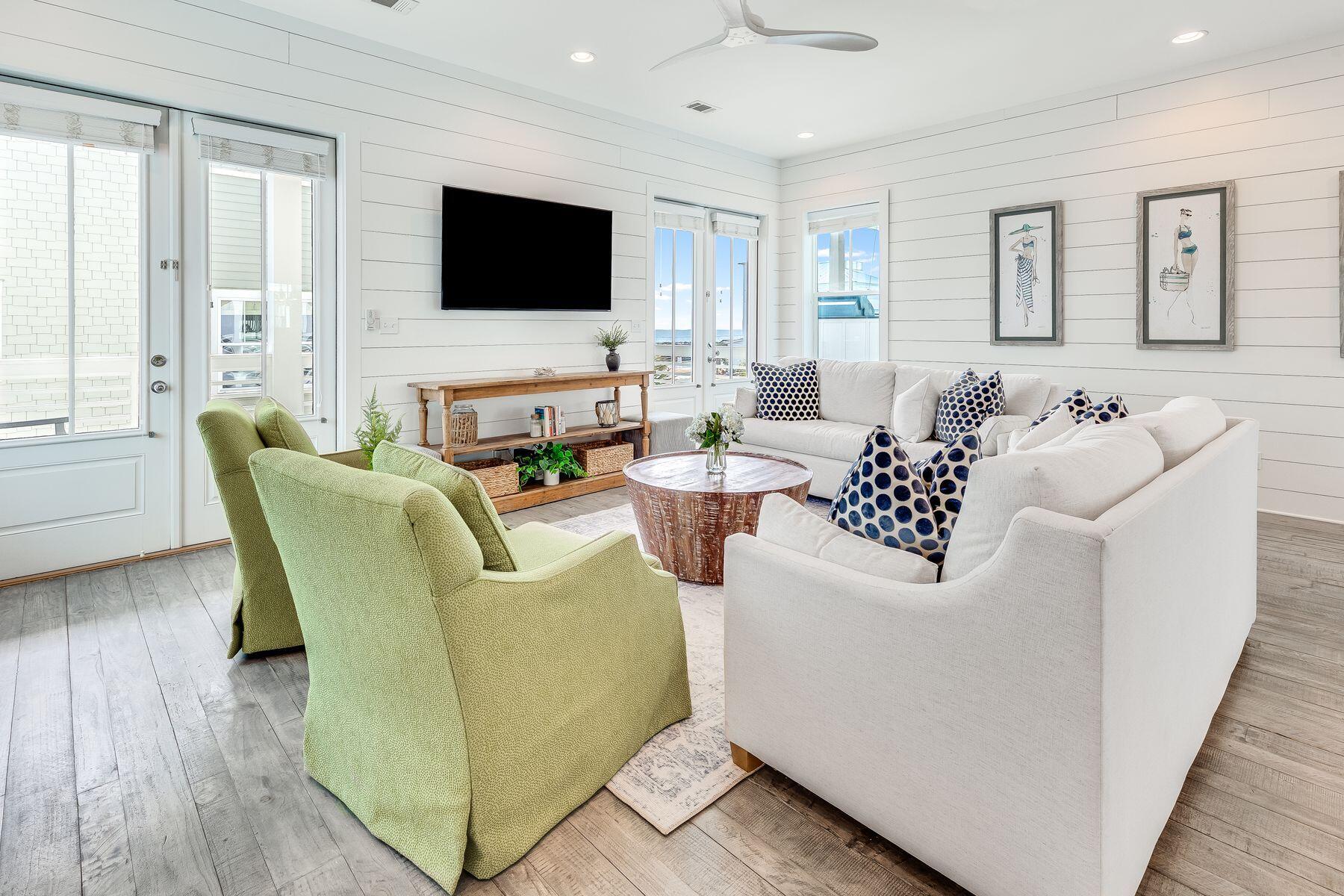 15 Pompano Street