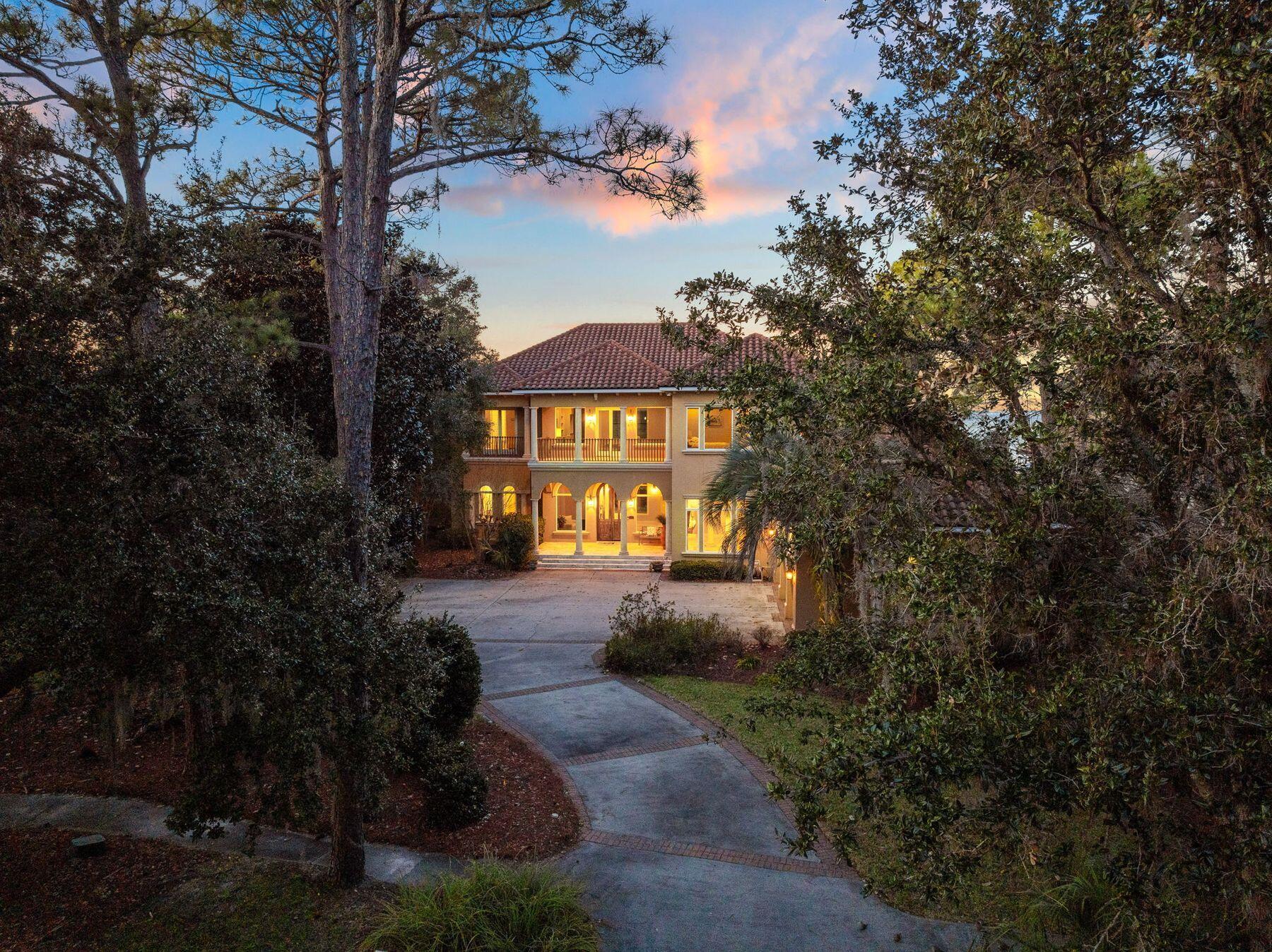 4511 Sawgrass Way