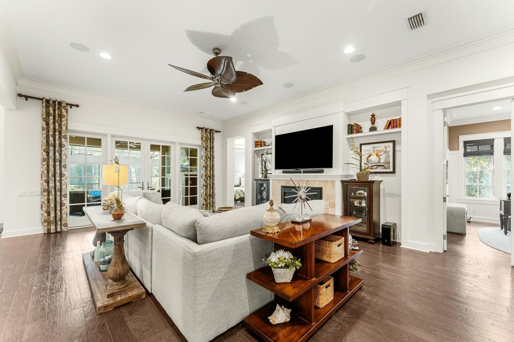 1206 Prospect Promenade